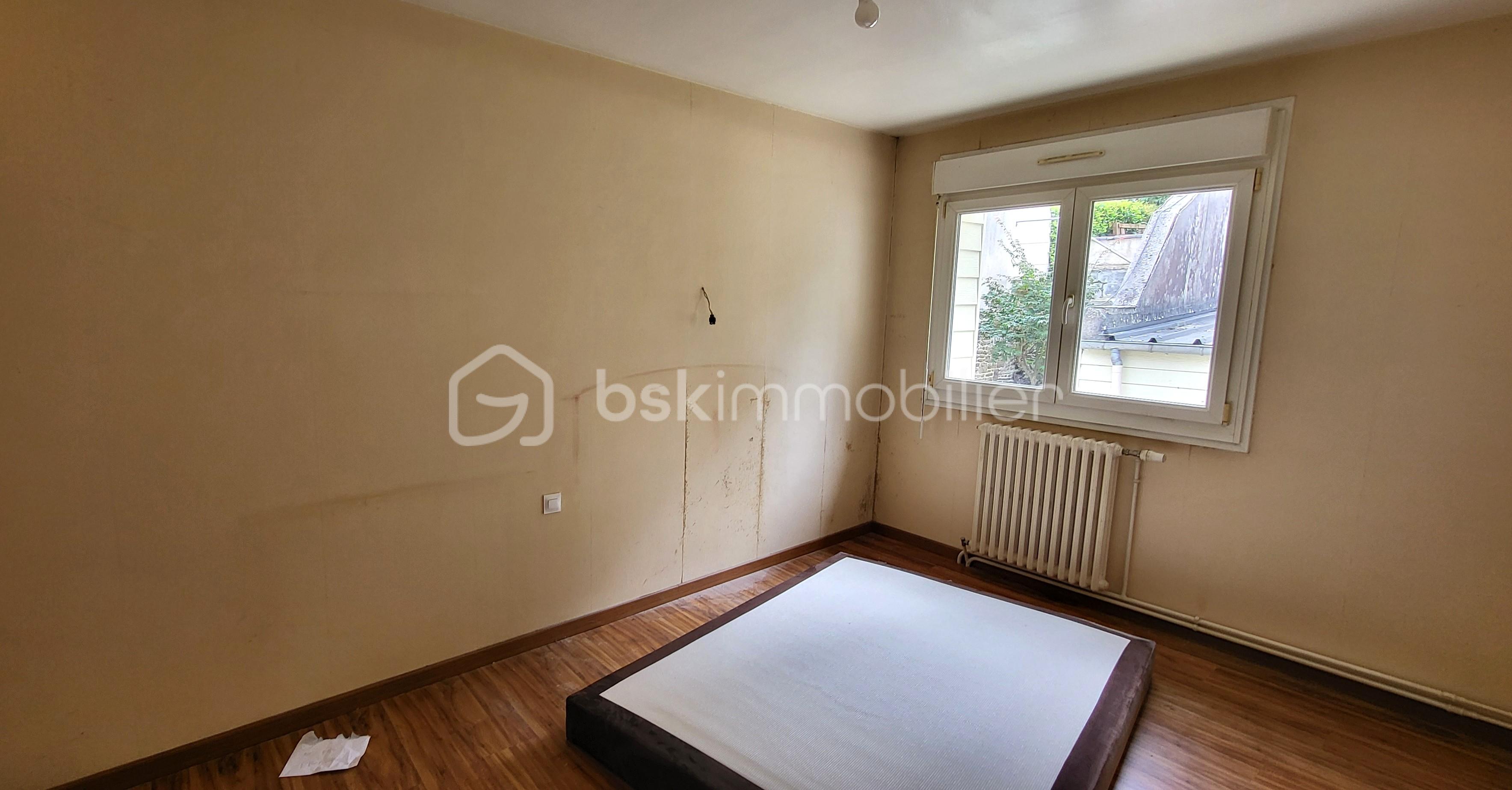 Maison de village de 83 m² - MARGUERIE chambre le 03 08.jpg