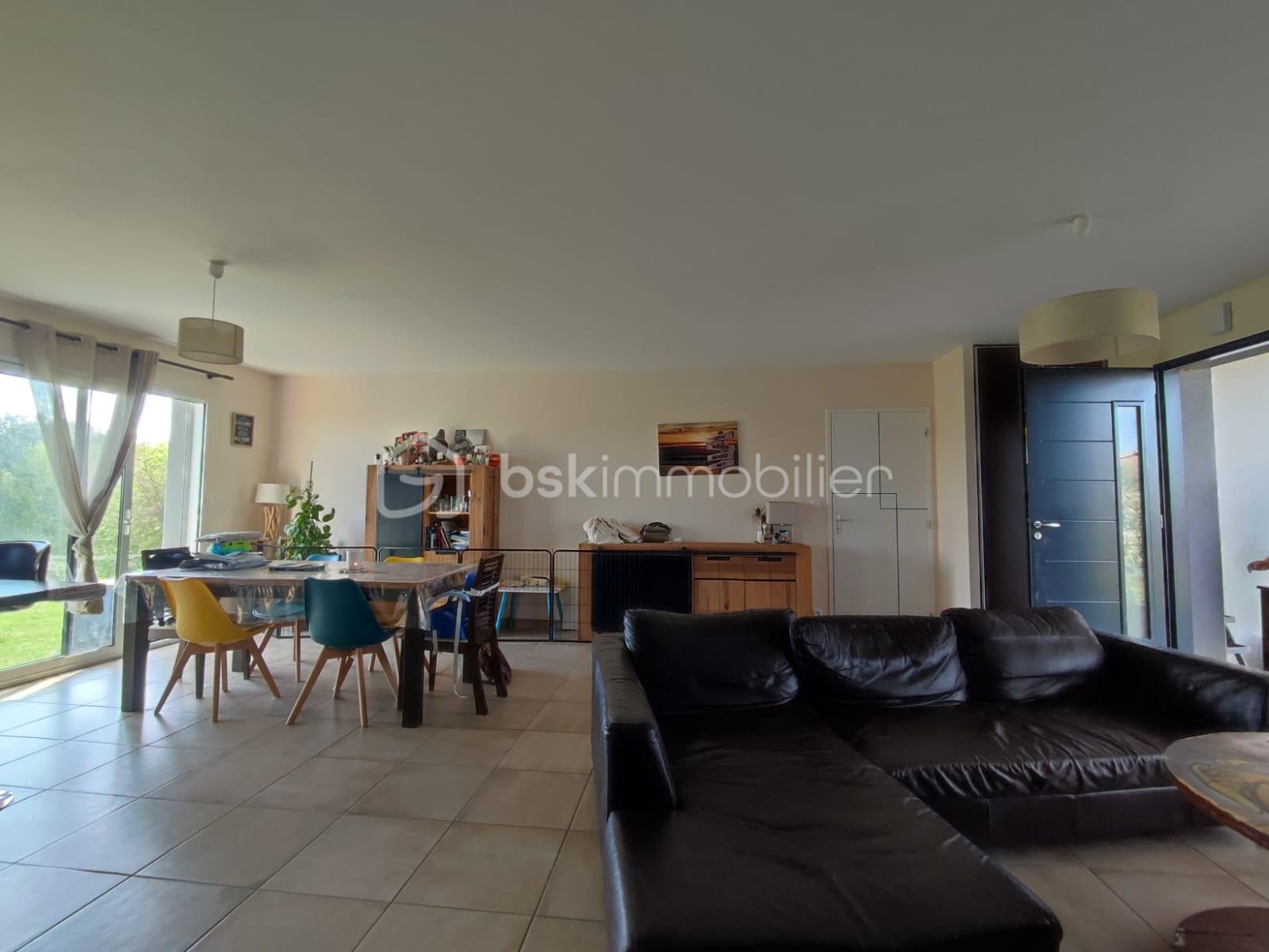 Maison contemporaine de 130,17 m² - IMG-20250415-WA0029.jpg