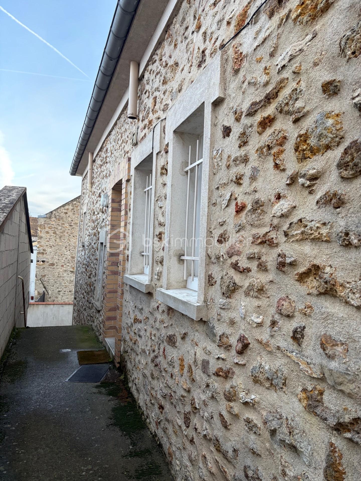 Immeuble de 267 m² - 37d904a8-a91a-4bf3-9229-34f3a152f8ae.jpg