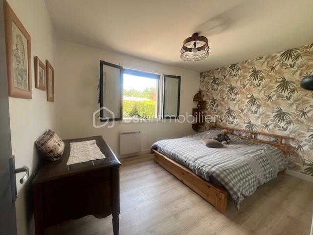 Maison de 100 m² - CHAMBRE 1.jpg