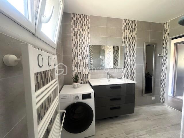 Maison de 99 m² - DOUCHE 2.jpg