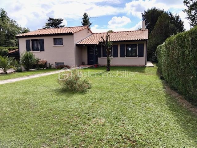 Maison de 99 m² - DEVANT MAISON C.jpg