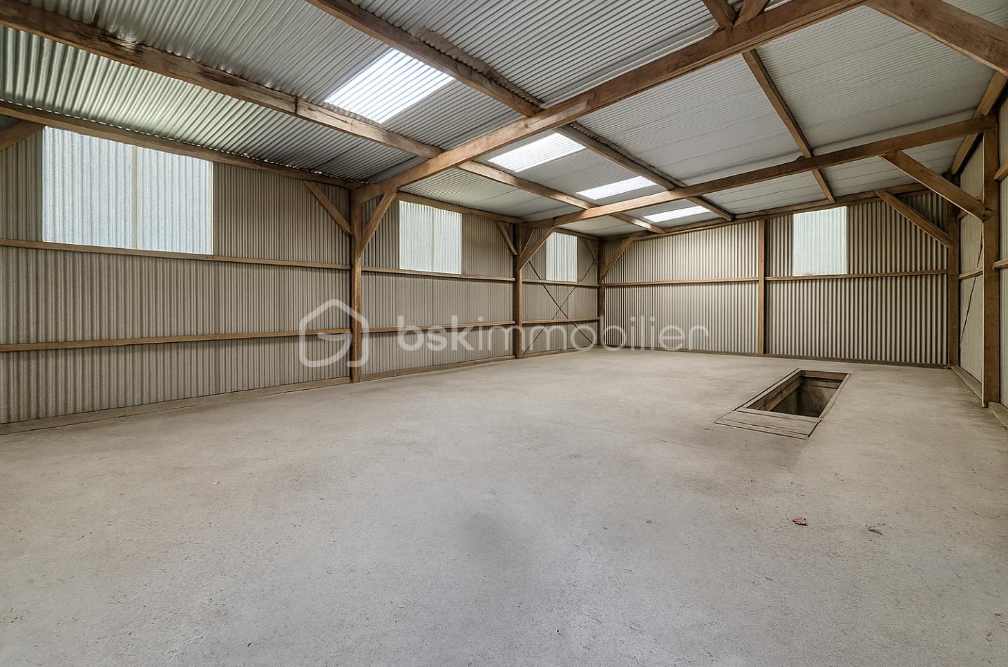 Maison de 156 m² - hangar 1.png