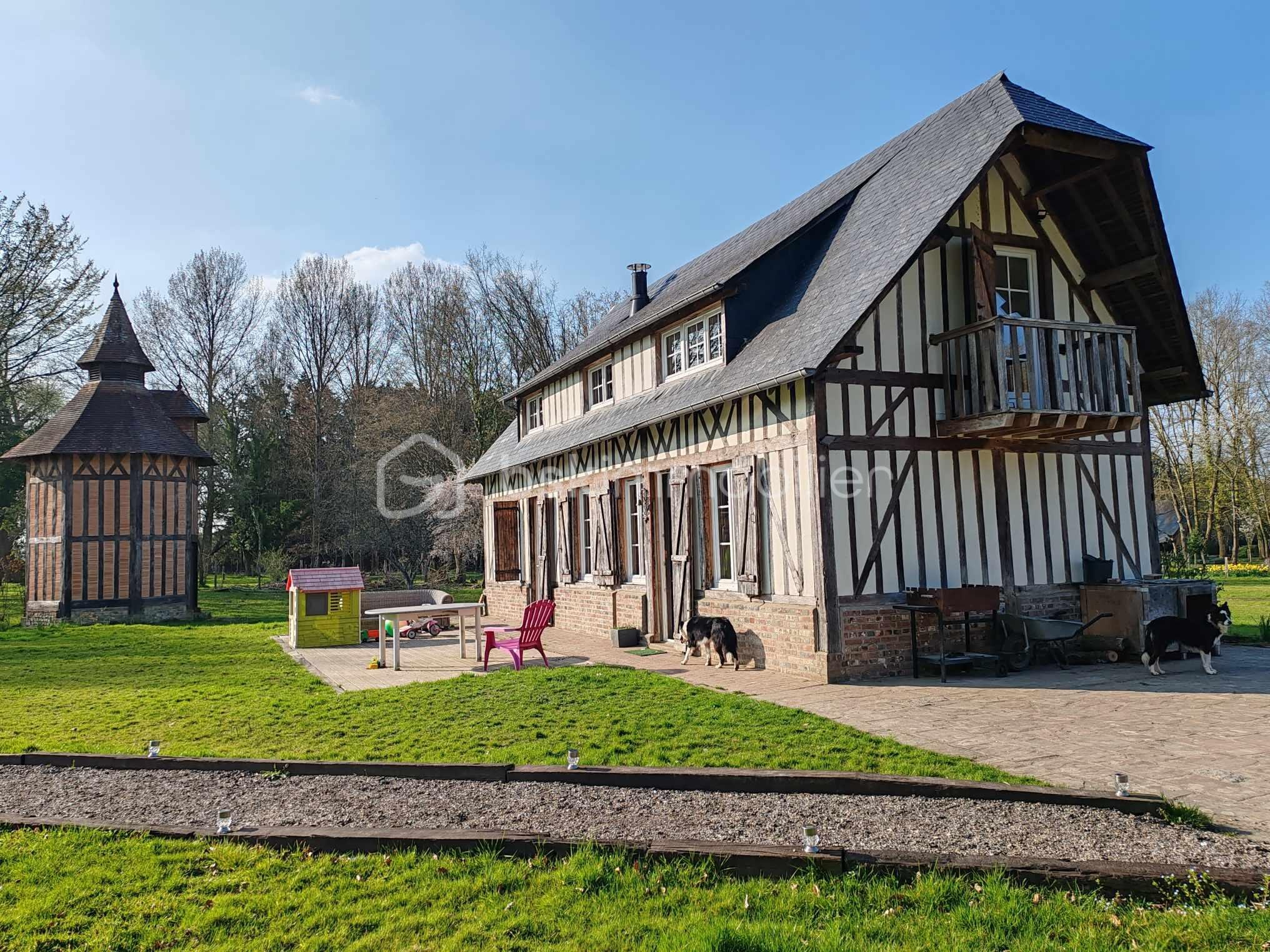 Immeuble de 240 m² - 487537958_2168249130284960_7426614490117016290_n.jpg