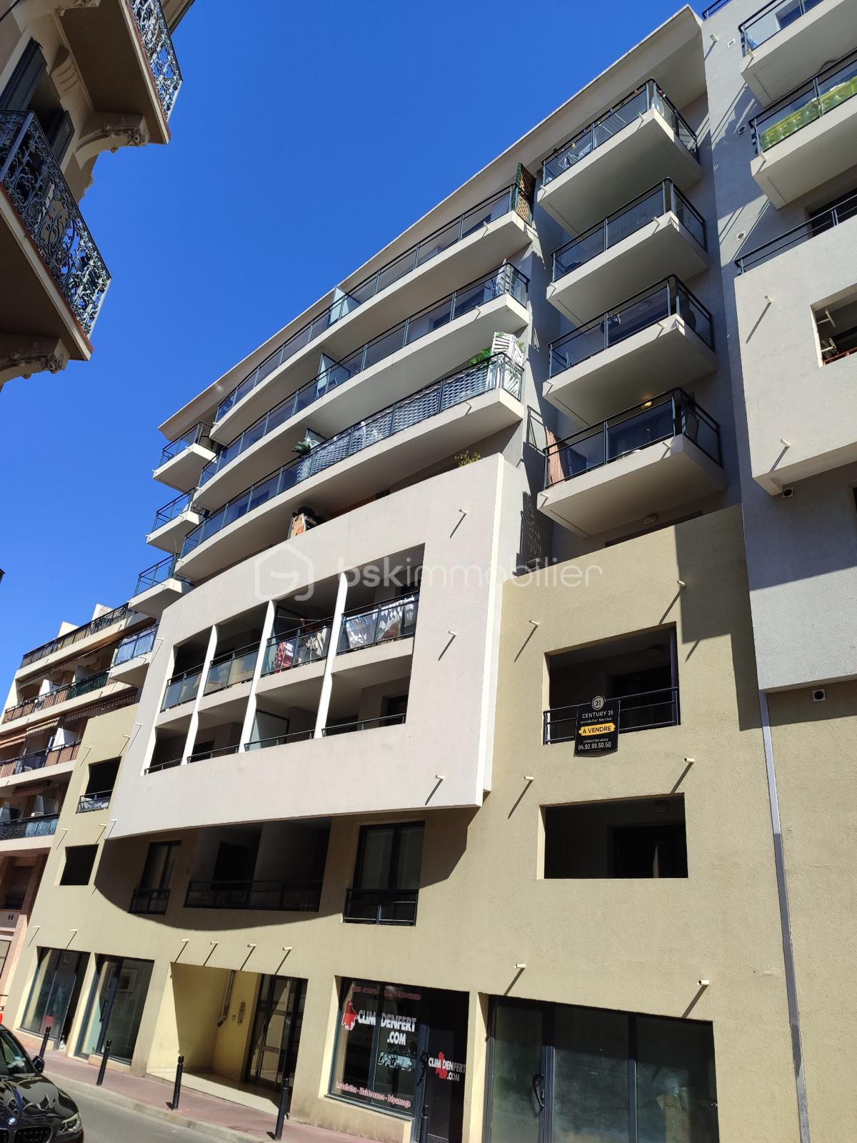 Parking de 12,60 m² - 22.jpeg