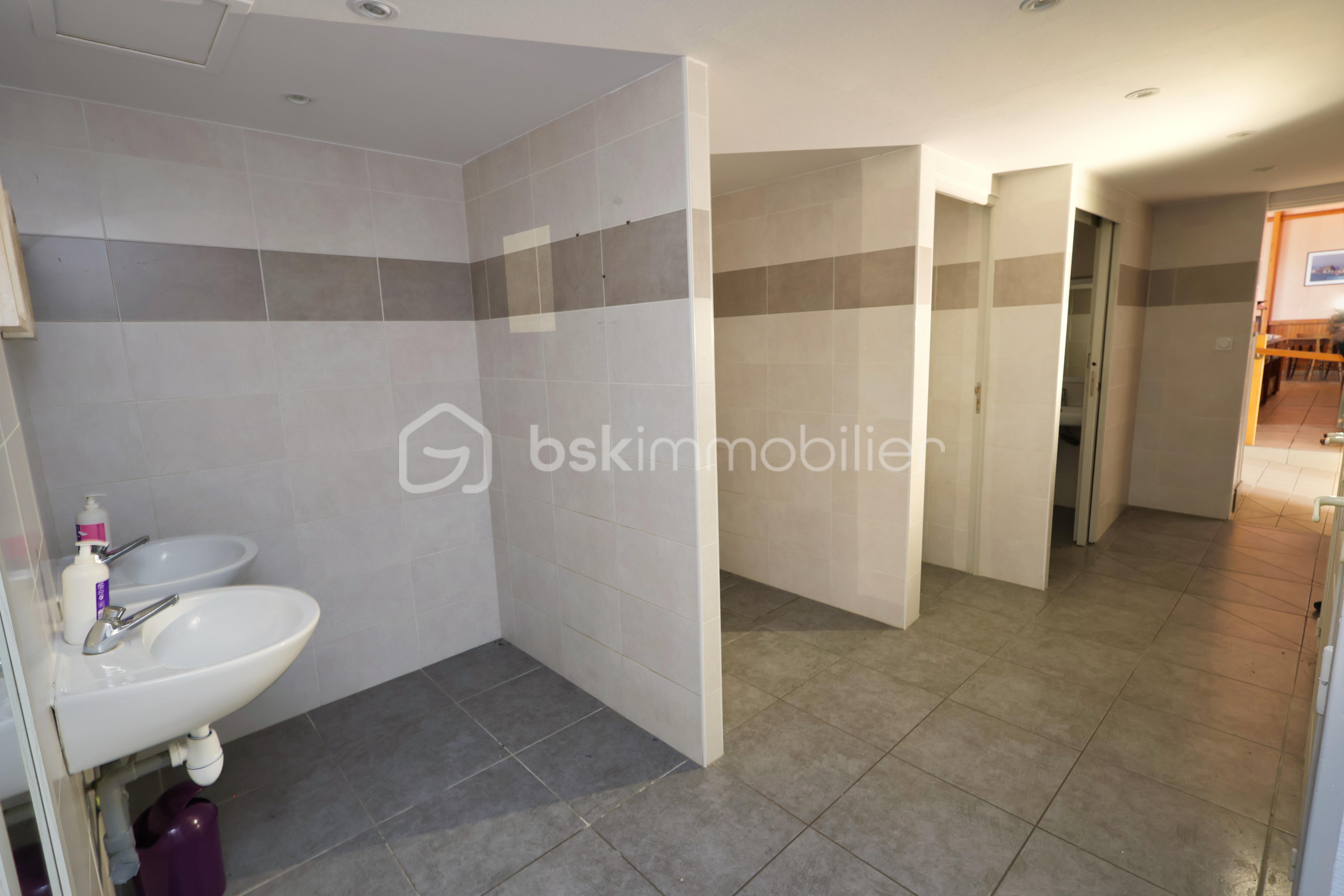 Local commercial de 490 m² - 4R9A0410.jpeg