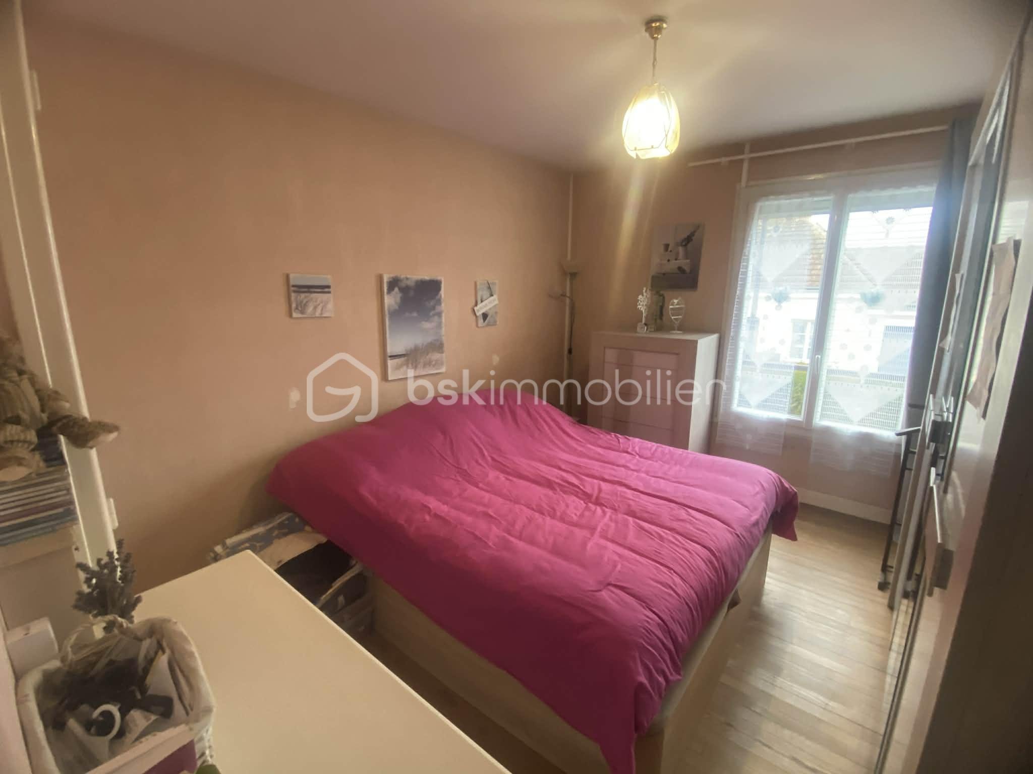 Maison de ville de 82 m² - c1e4ec58-afdf-4efb-811c-cd778844b3e8.jfif
