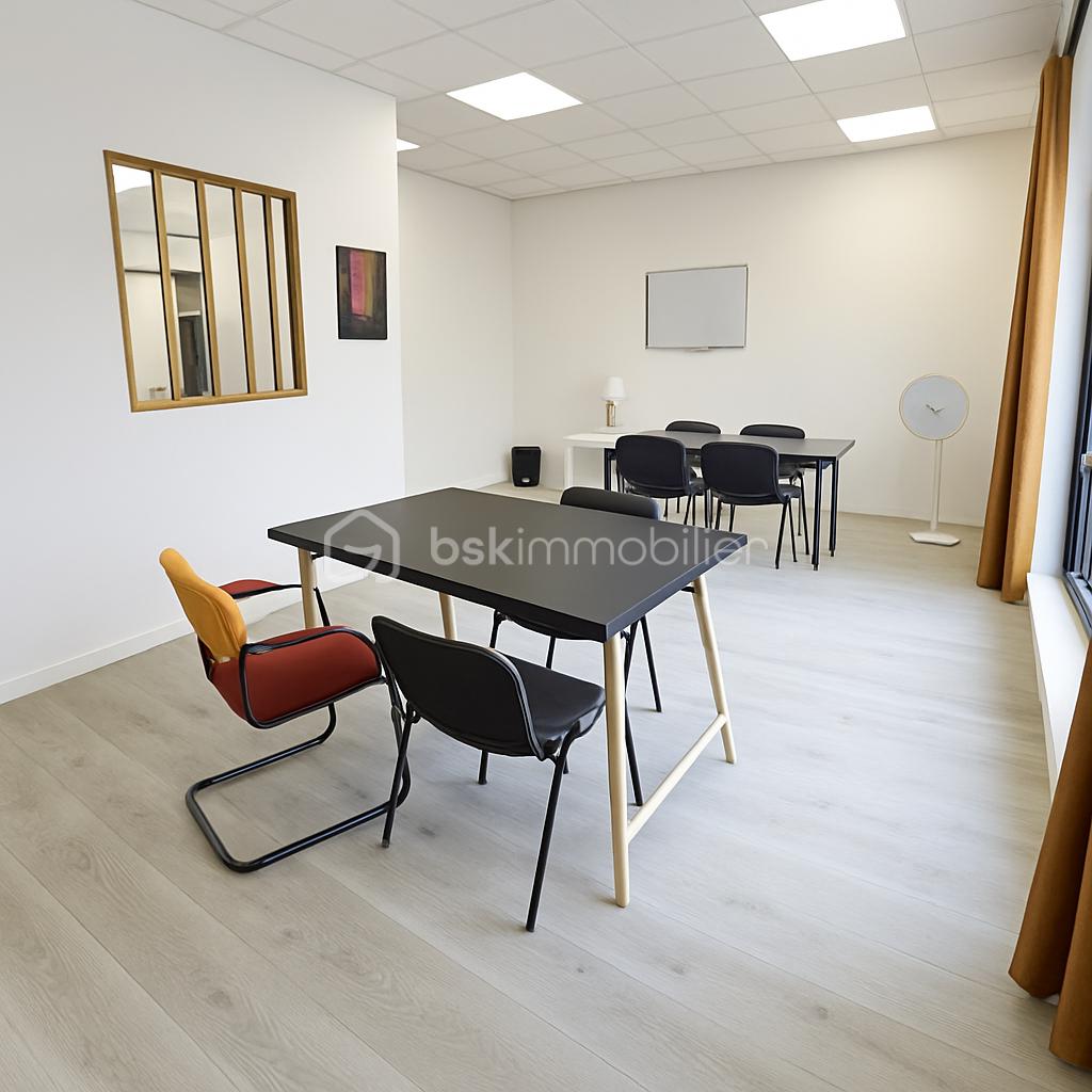 Bureau de 33 m² - file_0000000063c471f49135fee70b2772ba.png