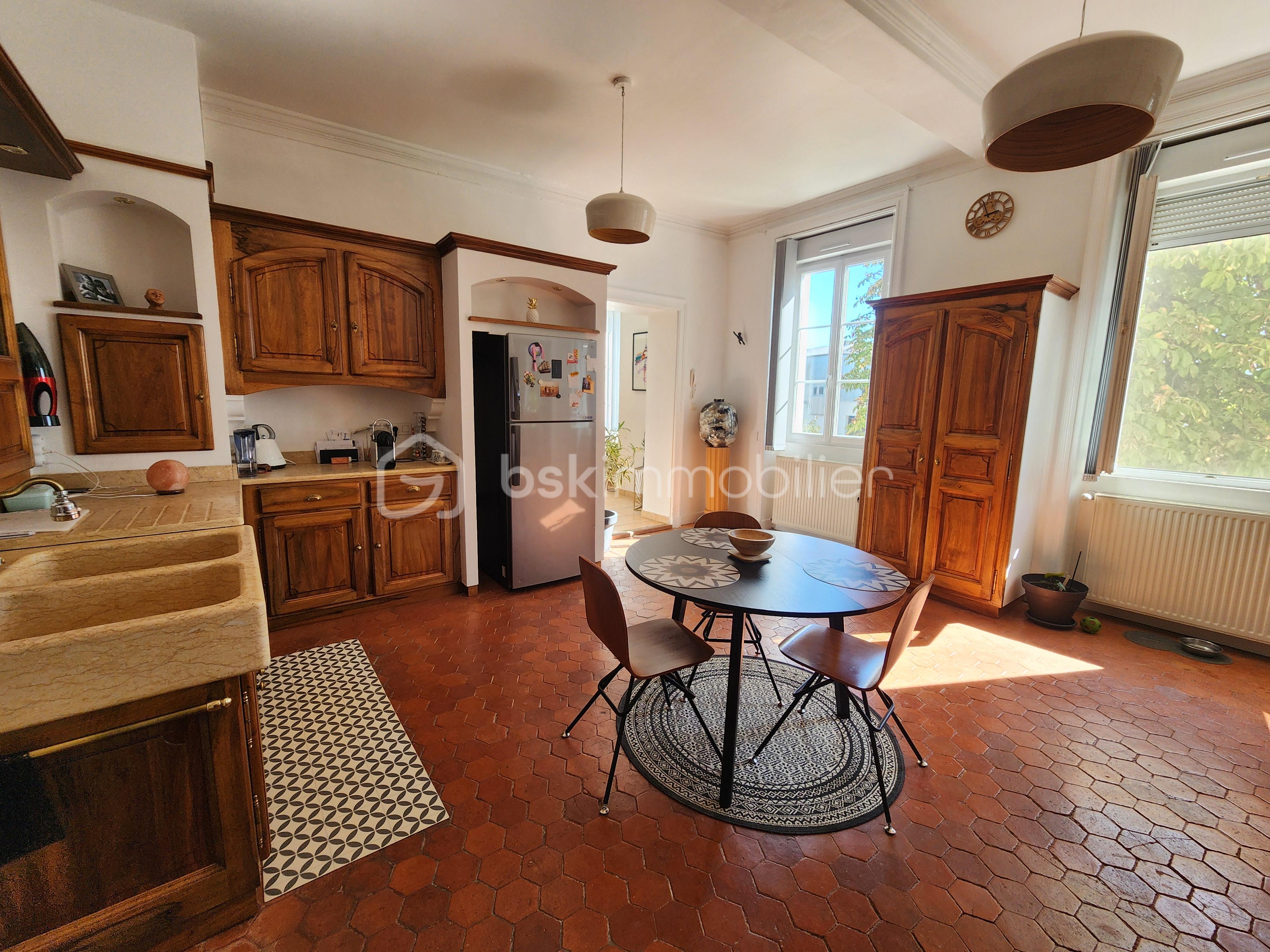 Appartement de 197 m² - Cuisine.jpg