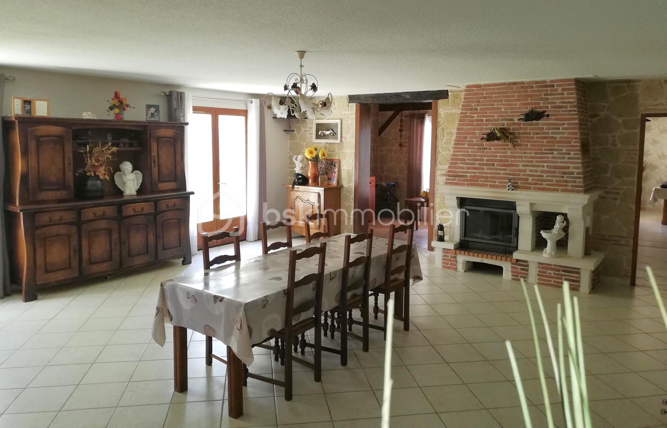 Maison de 240 m² - O.jpg