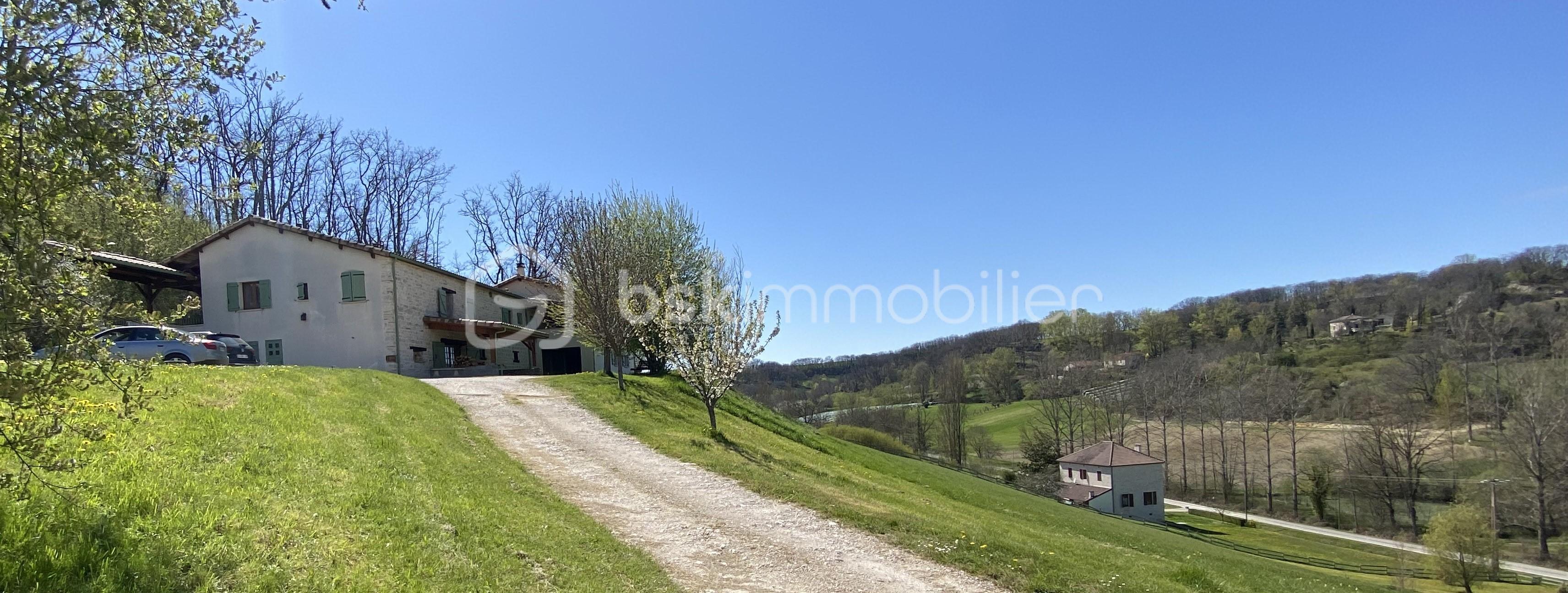 Maison de 240 m² - A..JPG