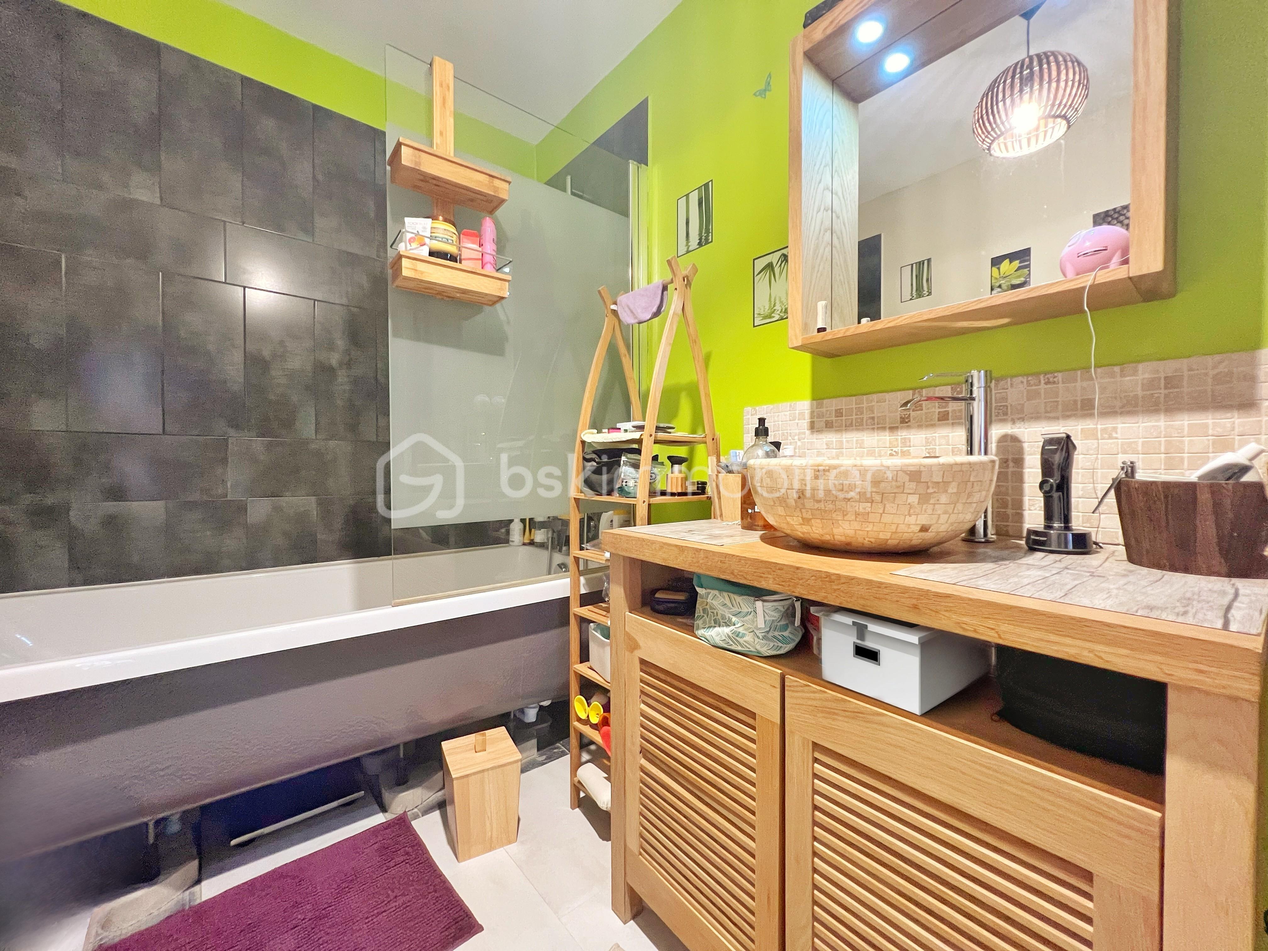Appartement de 81,80 m² - 98d13253-fa89-486a-89bb-82ab8e3dc8ec.jpg.jpg