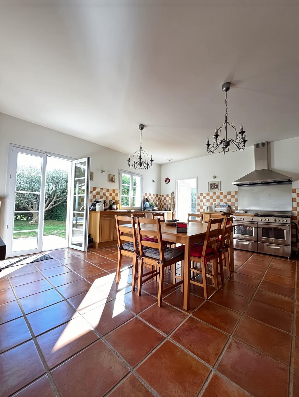 Maison de 433 m² - 4f622a8529cda63-1.jpg