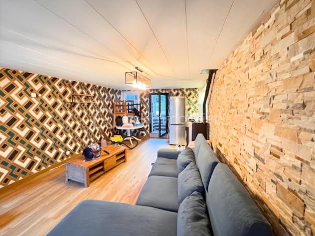 Maison traditionnelle de 90,99 m² - salon.jpg
