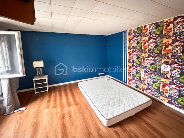 Maison traditionnelle de 90,99 m² - chambre.jpg