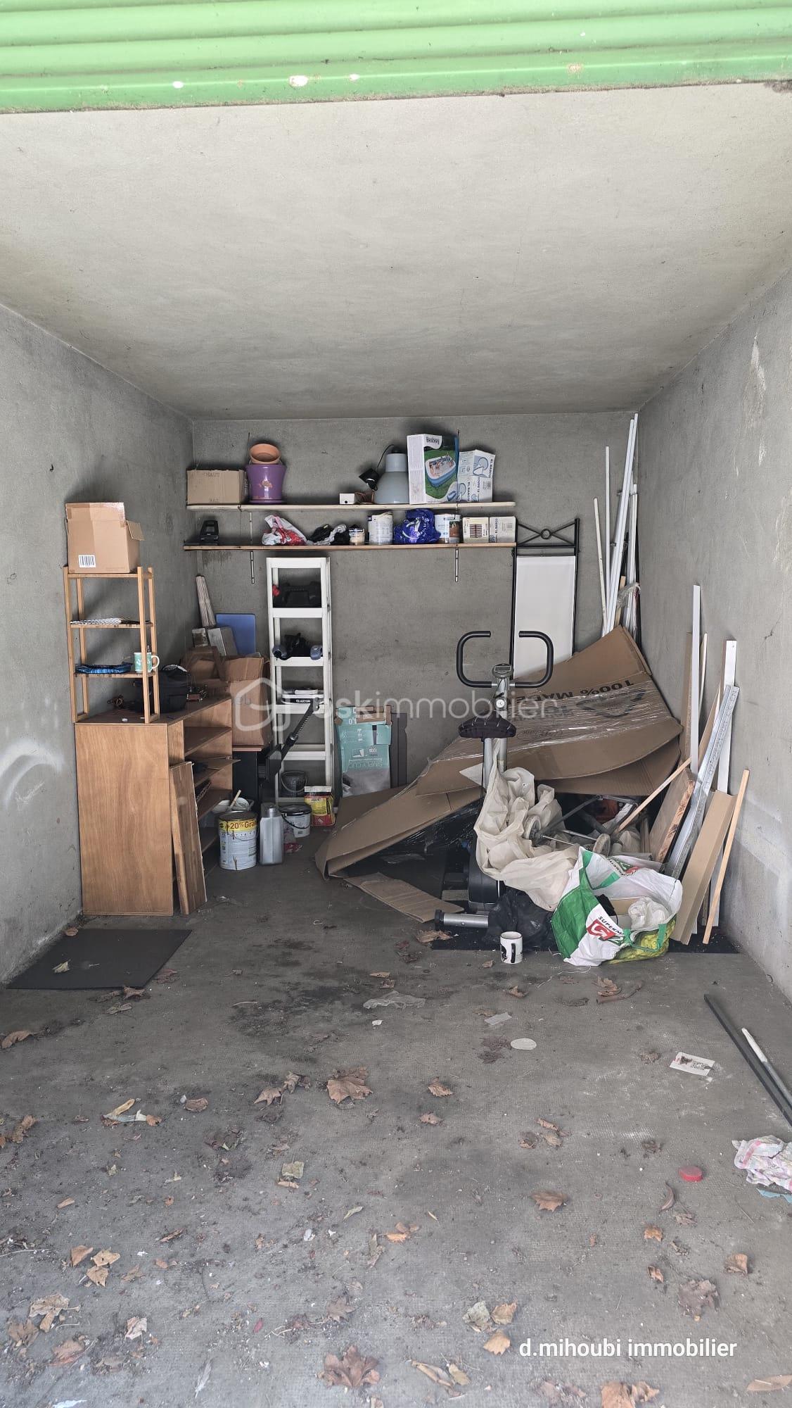 GARAGE1 .jpeg