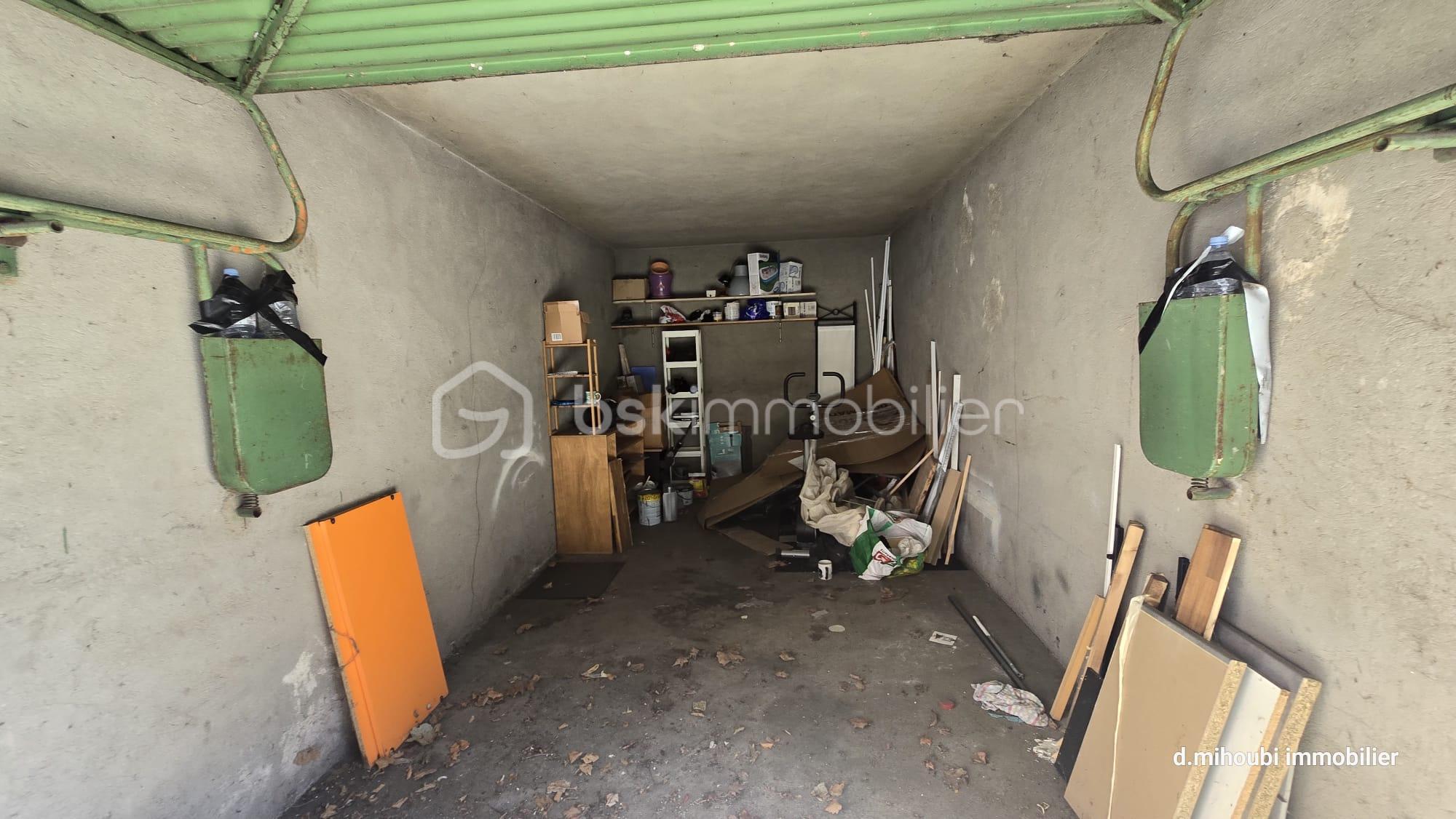 GARAGE.jpeg