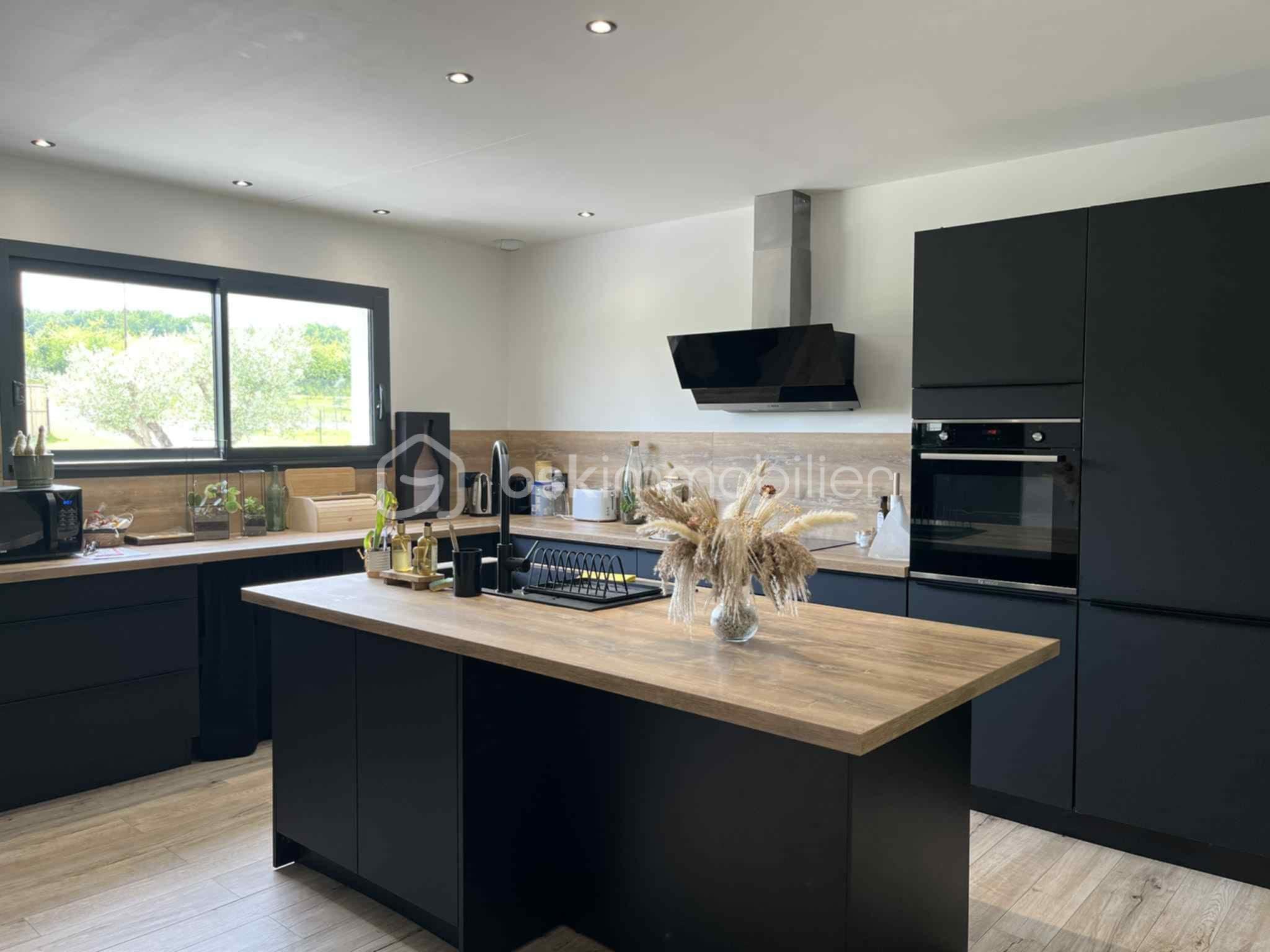 Maison de 121 m² - 3bd23ccd-38ea-4d8d-82ee-ffa66992c589.jpg