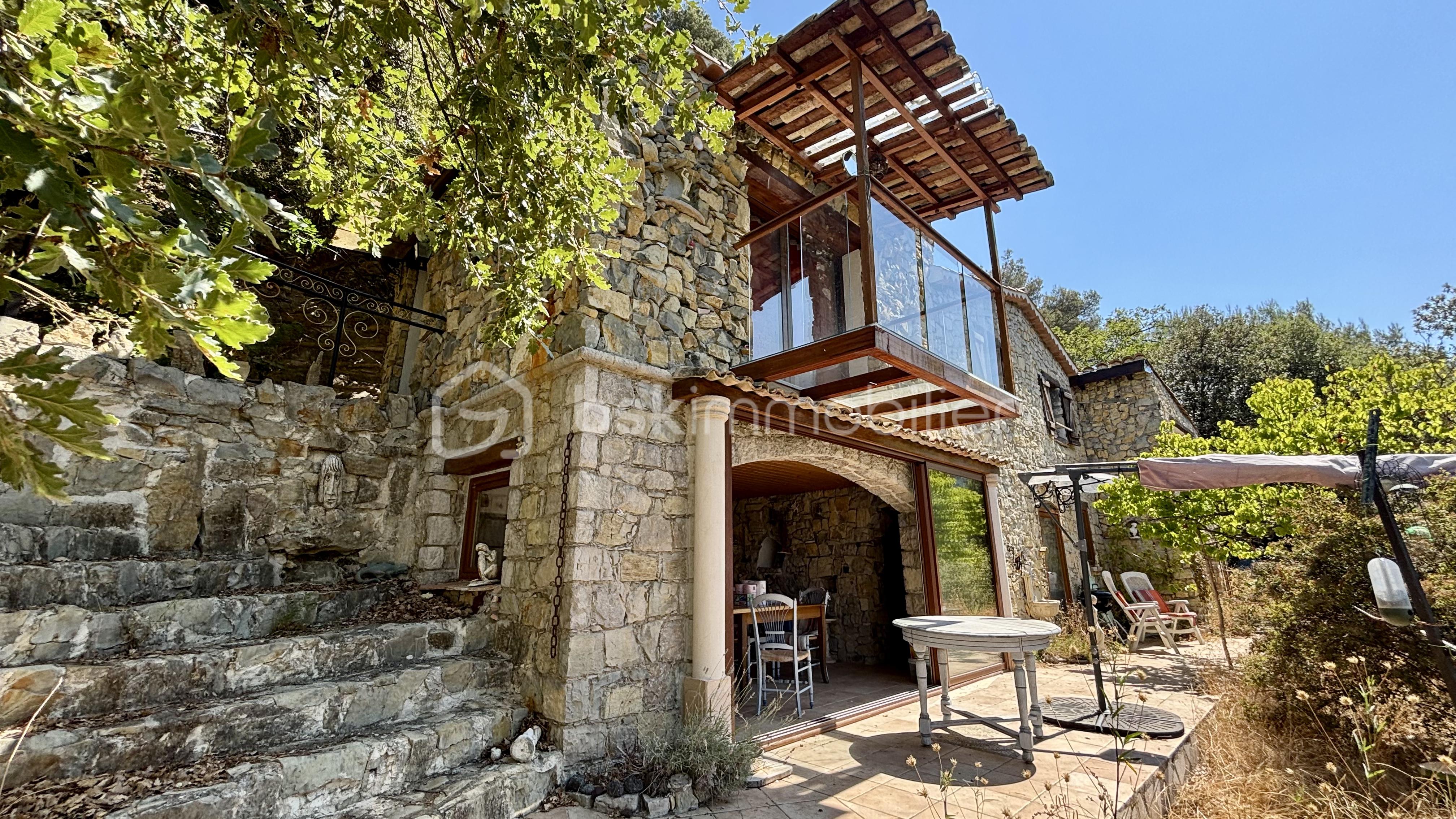 Maison en pierre de 77,90 m² - tempImageZqBpr9.png