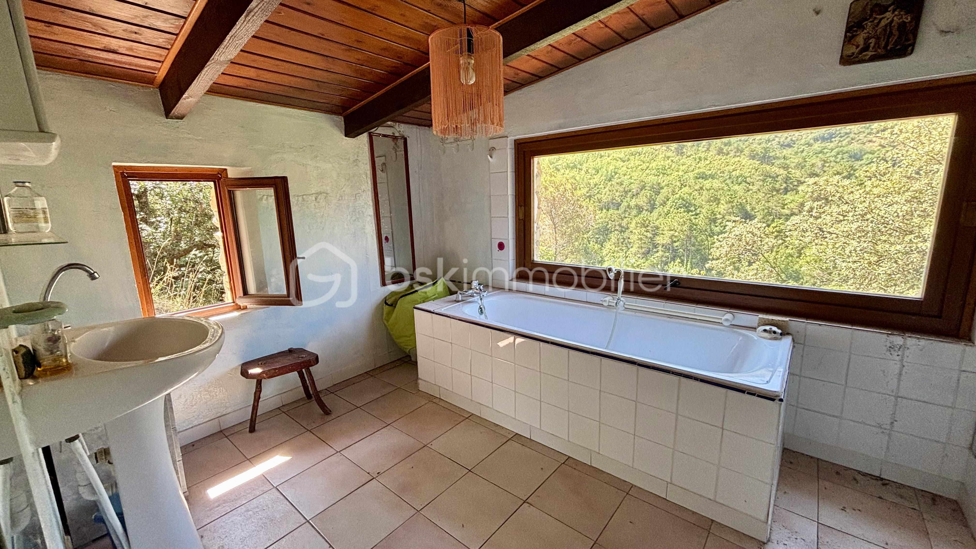 Maison en pierre de 77,90 m² - tempImagecVJyYl.png