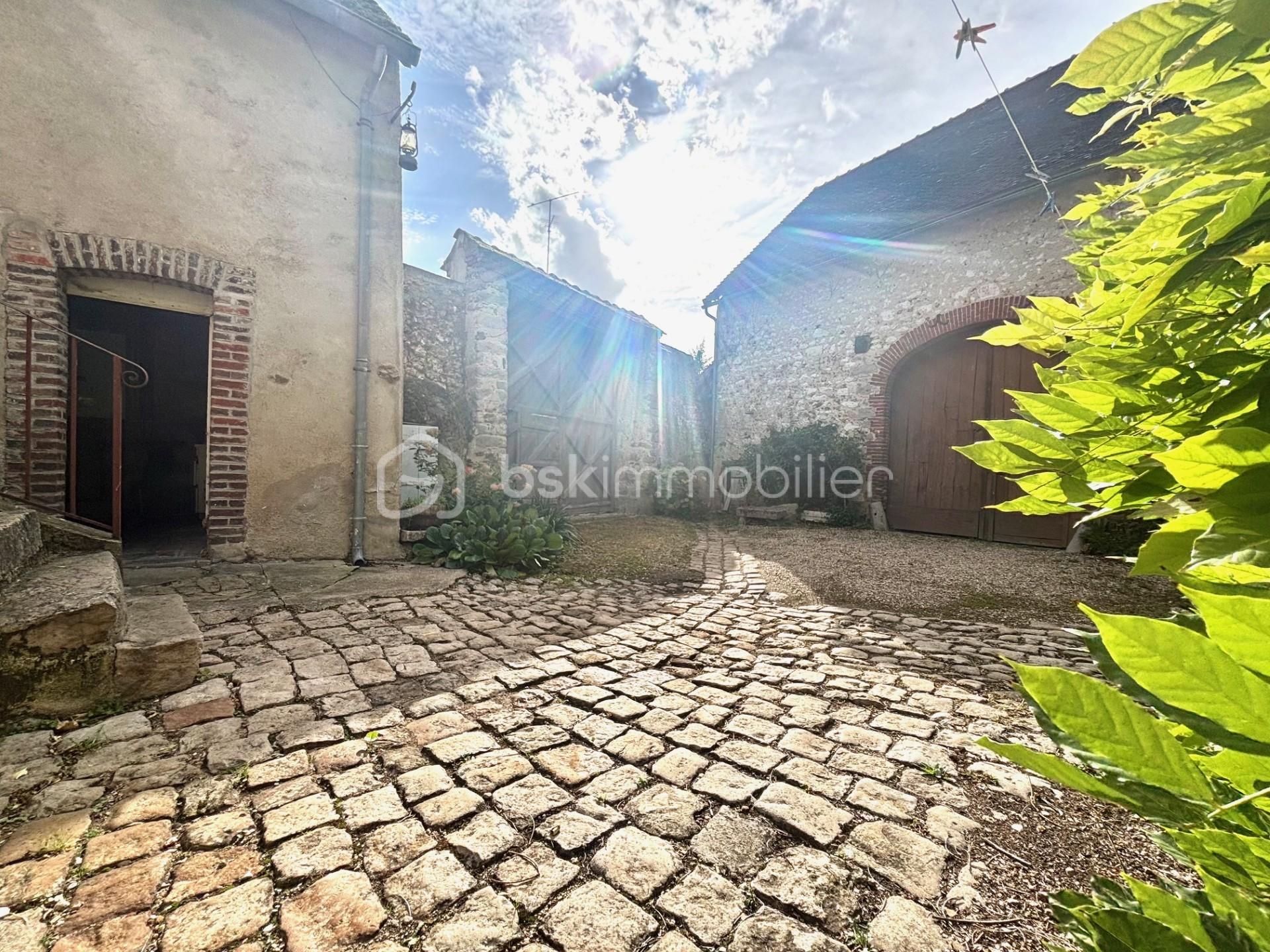 Maison ancienne de 220 m² - thumbnail_IMG_9230.jpg