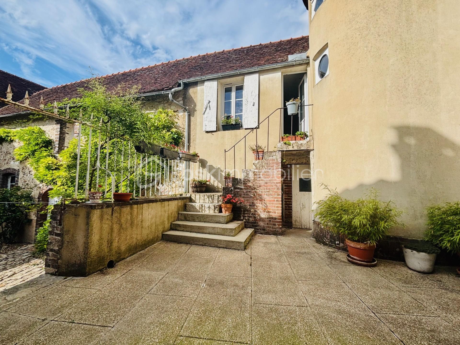 Maison ancienne de 220 m² - thumbnail_IMG_9235.jpg