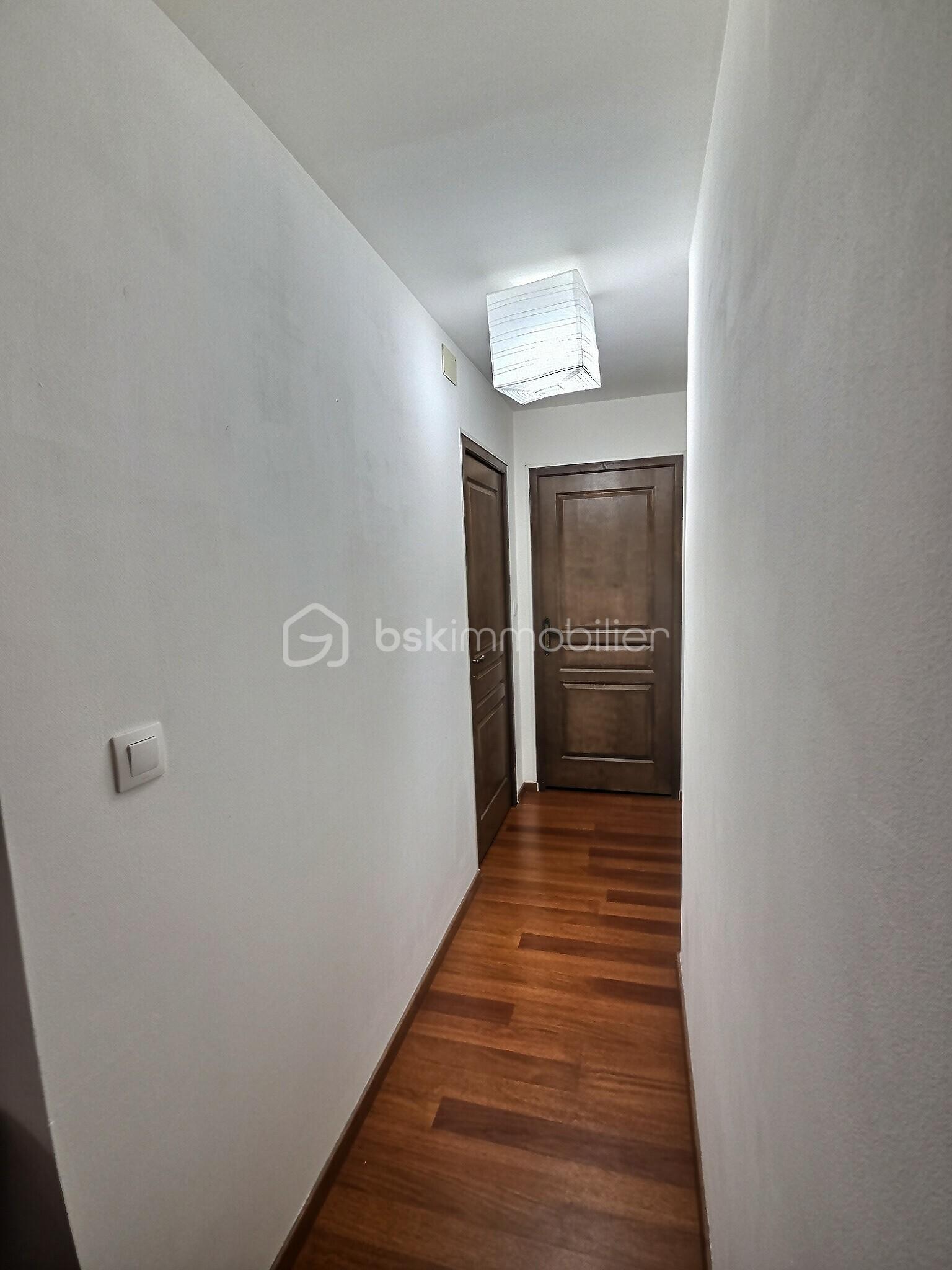 Immeuble de 344 m² - exposio_133243230.jpg