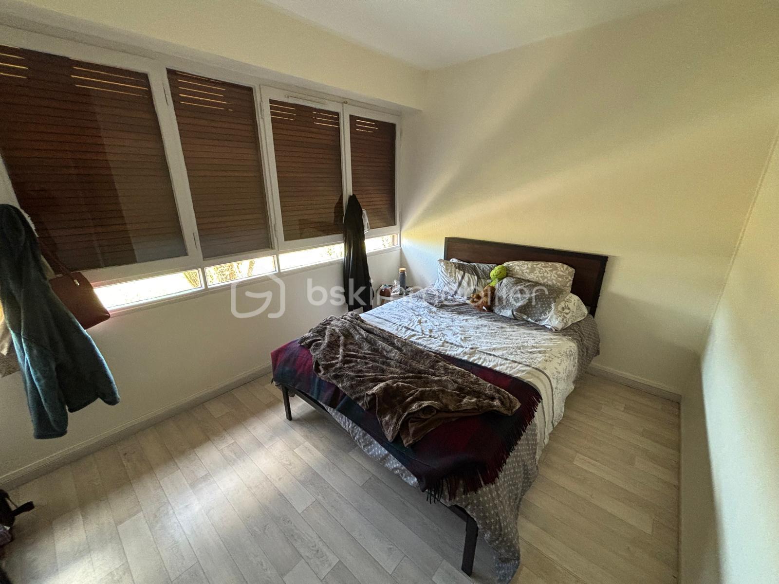 PHOTO TOURS CHAMBRE 1.jpeg
