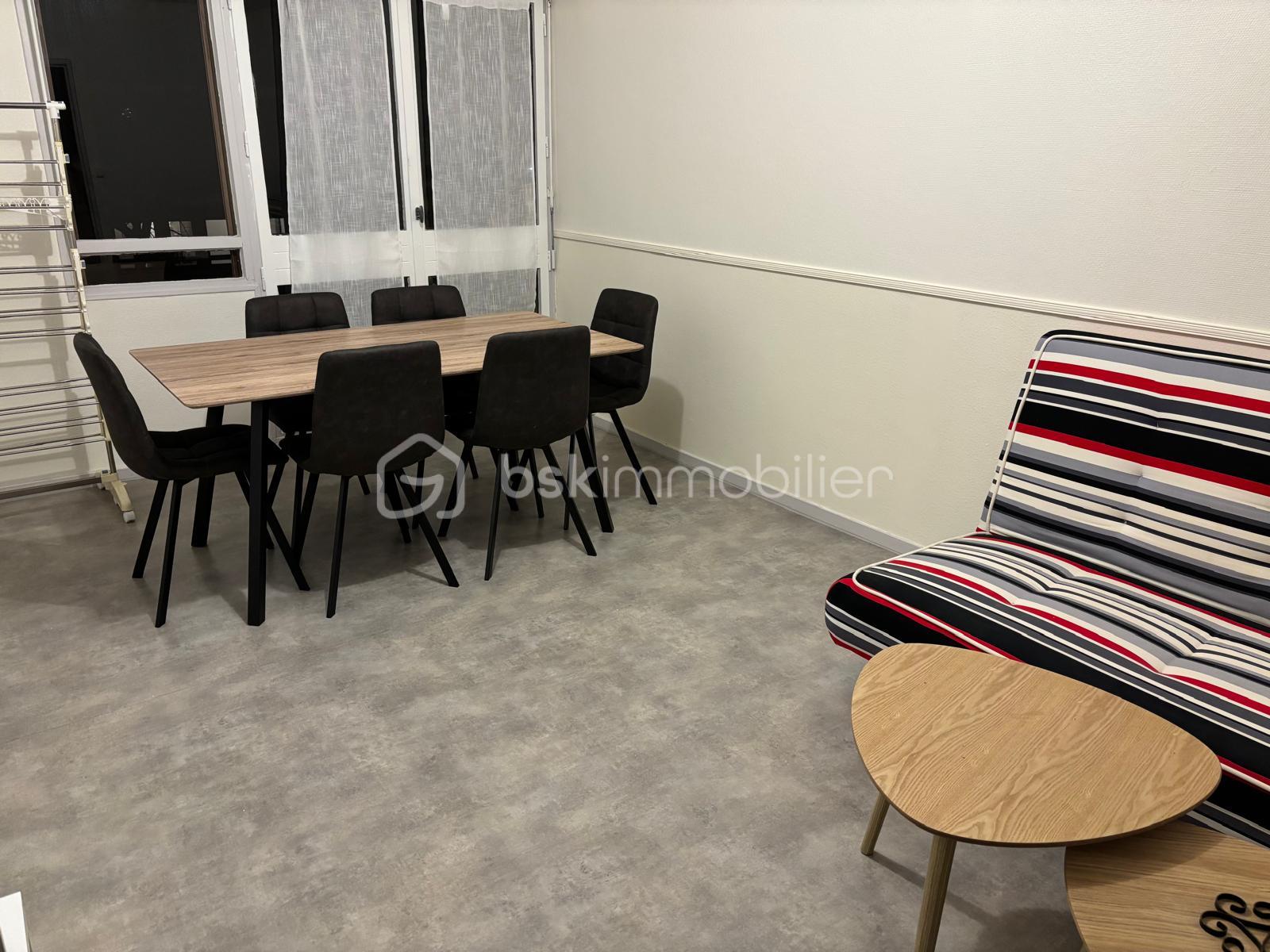 photo tours salon.jpeg