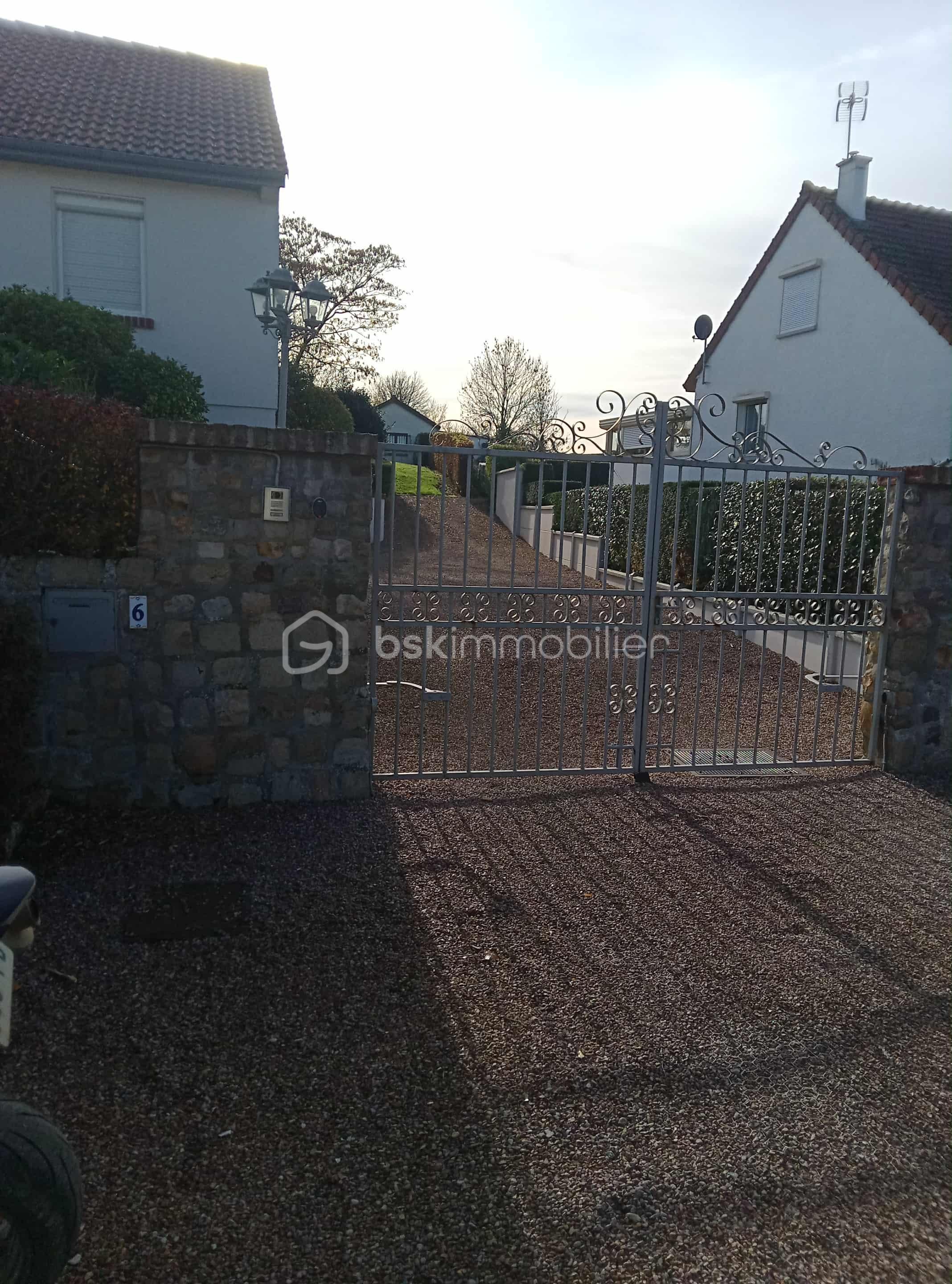 Maison contemporaine de 146 m² - 90c7b0ce-c651-47a9-96a4-94c25d37223f.jfif