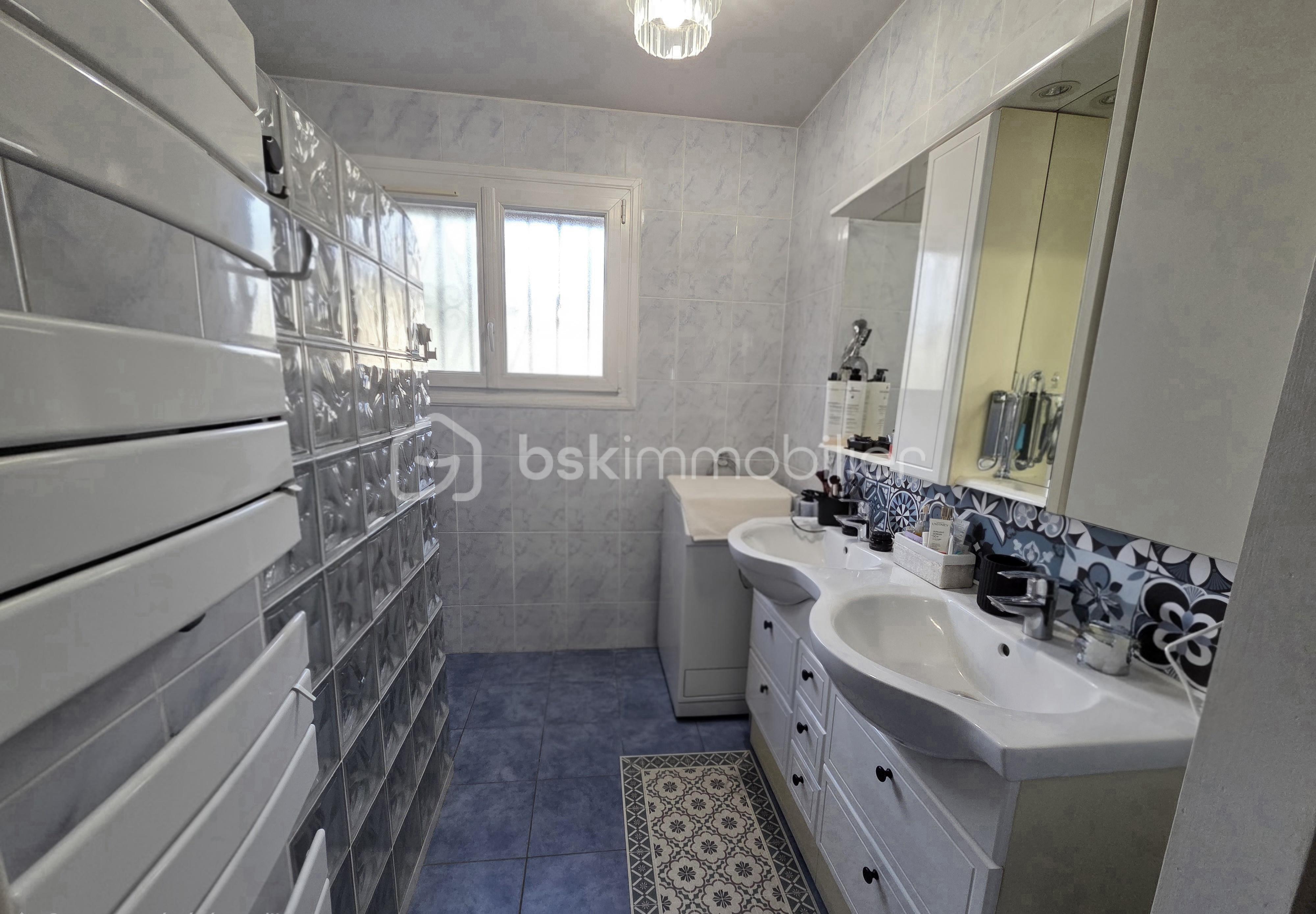 Maison traditionnelle de 123 m² - 20251217_104547(1)(1).jpg