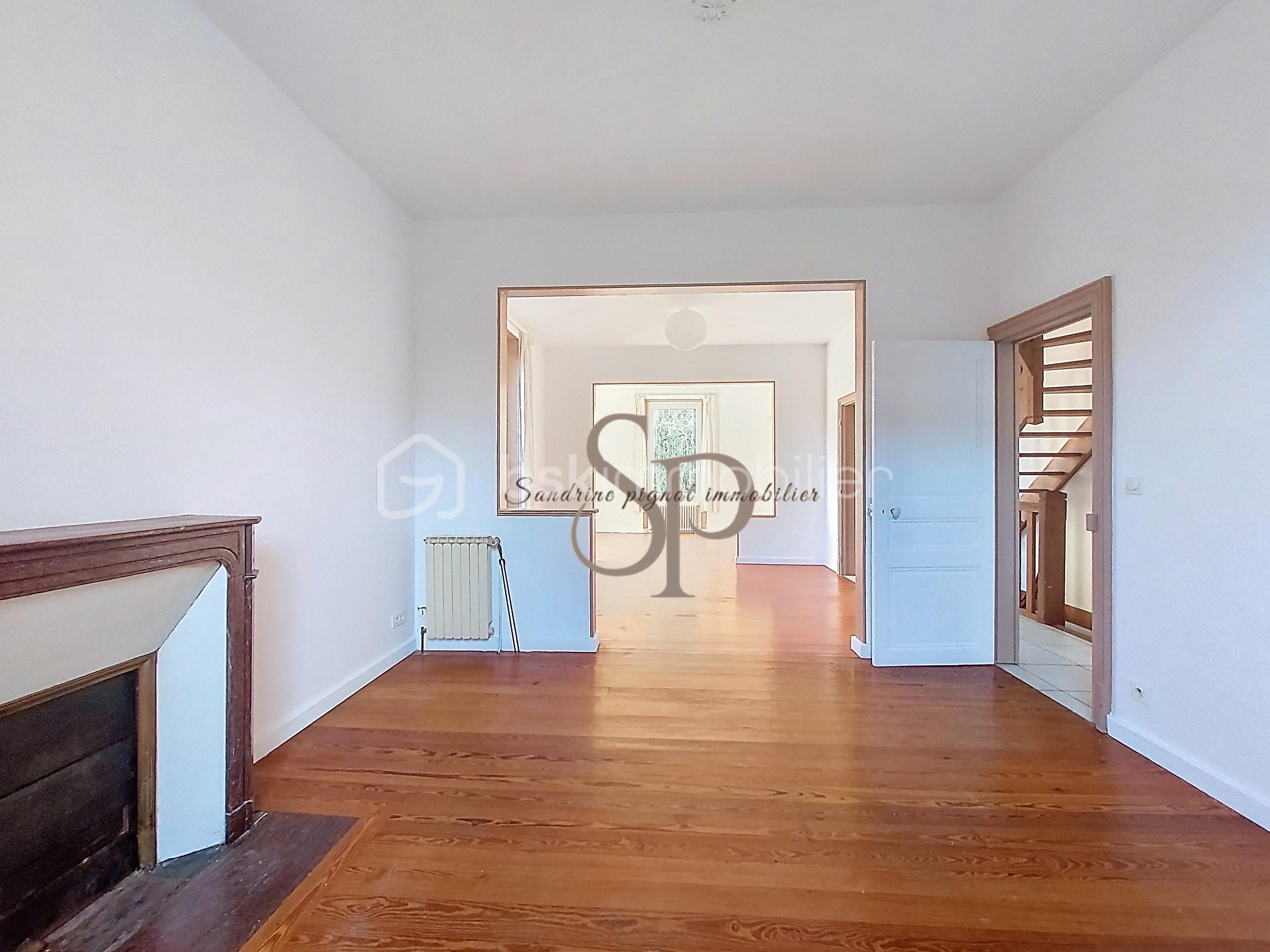 Maison en pierre de 190 m² - lorrez_00030.jpg