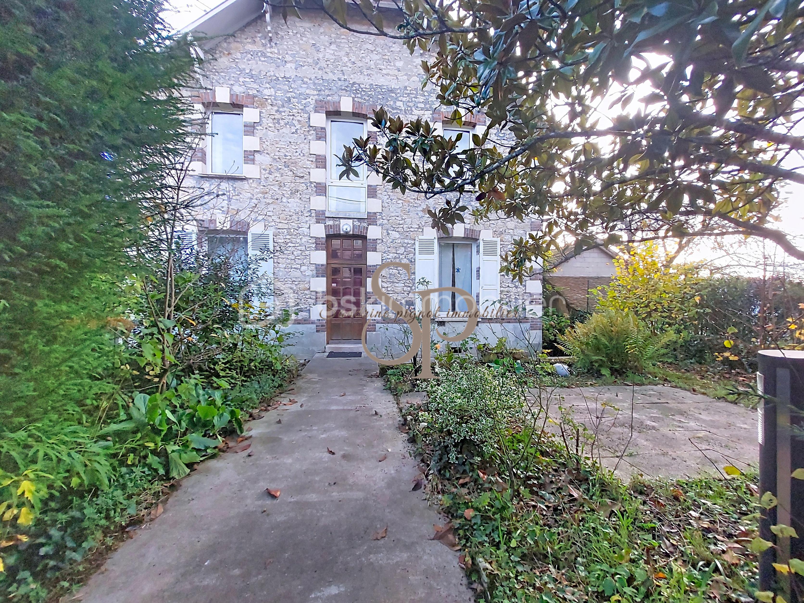 Maison en pierre de 190 m² - lorrez_00002.jpg