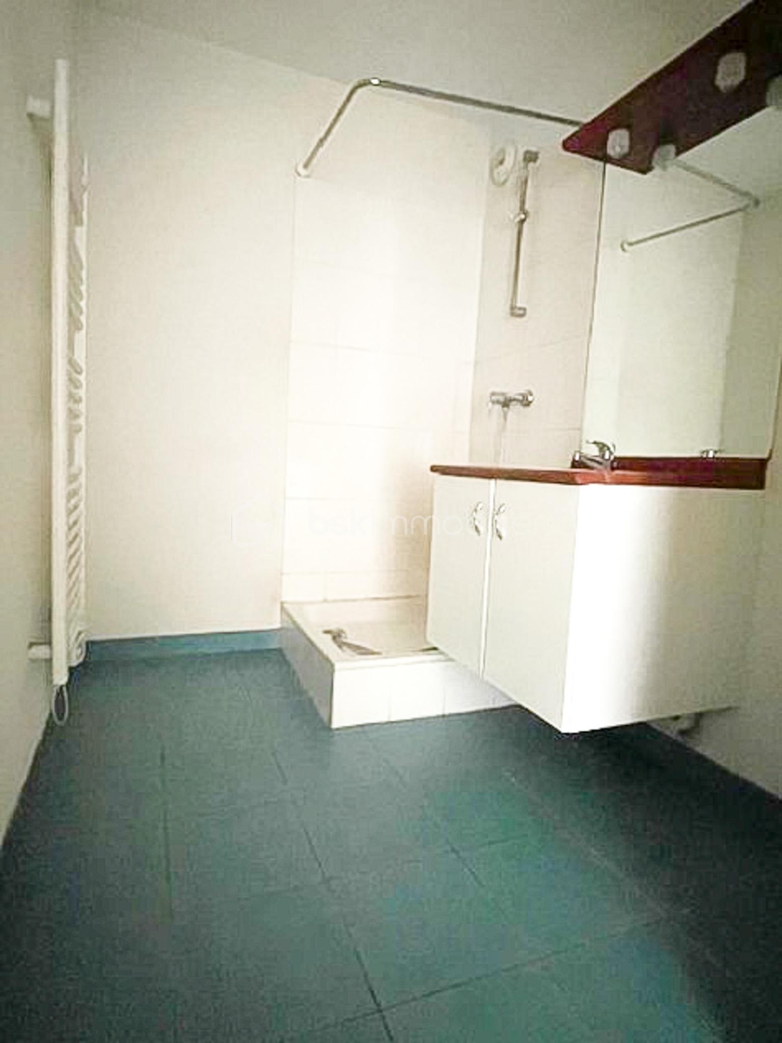 Appartement de 42 m² - thumbnail_IMG_0907-2.jpg