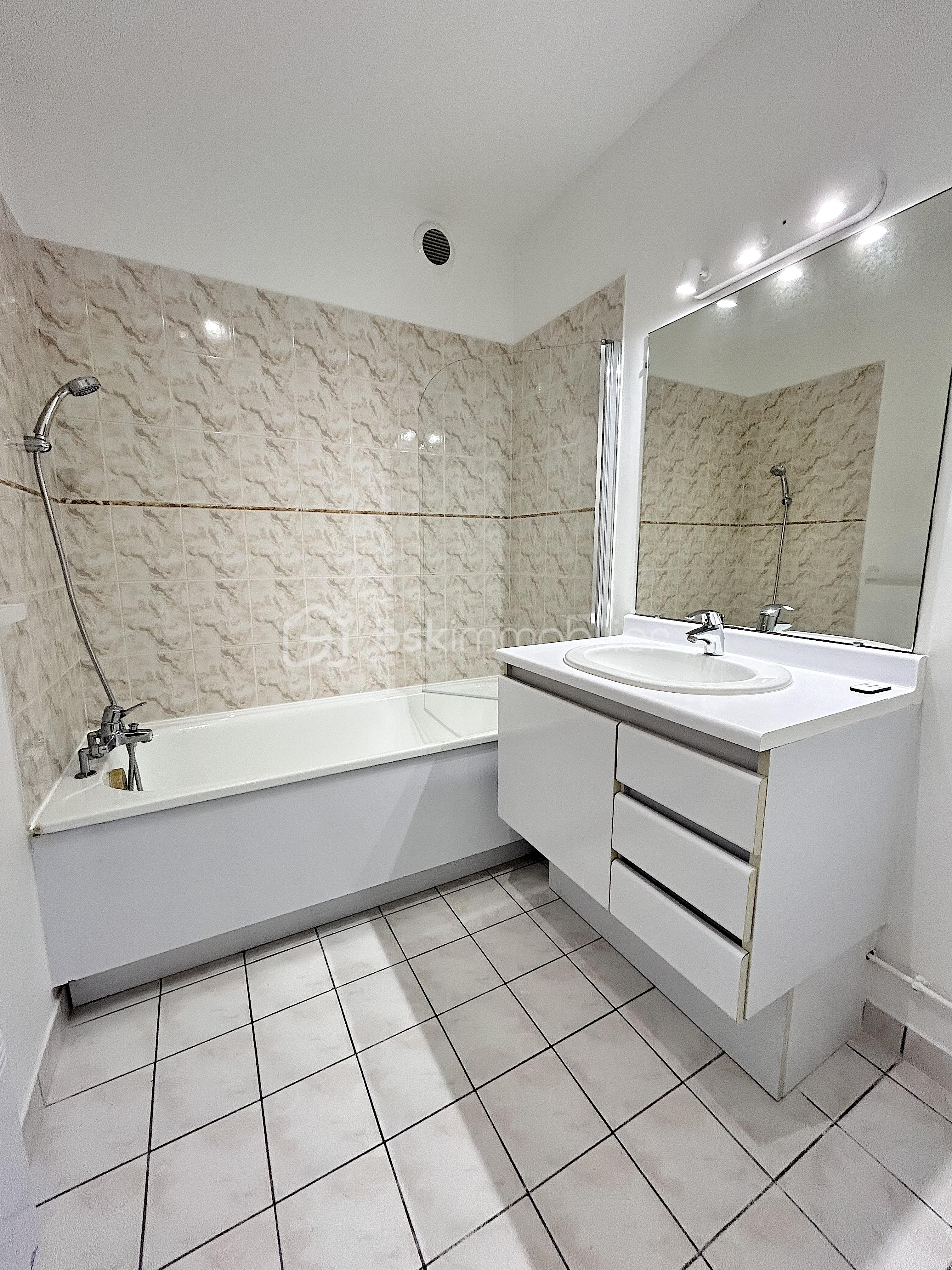Appartement de 32 m² - sdb.jpg