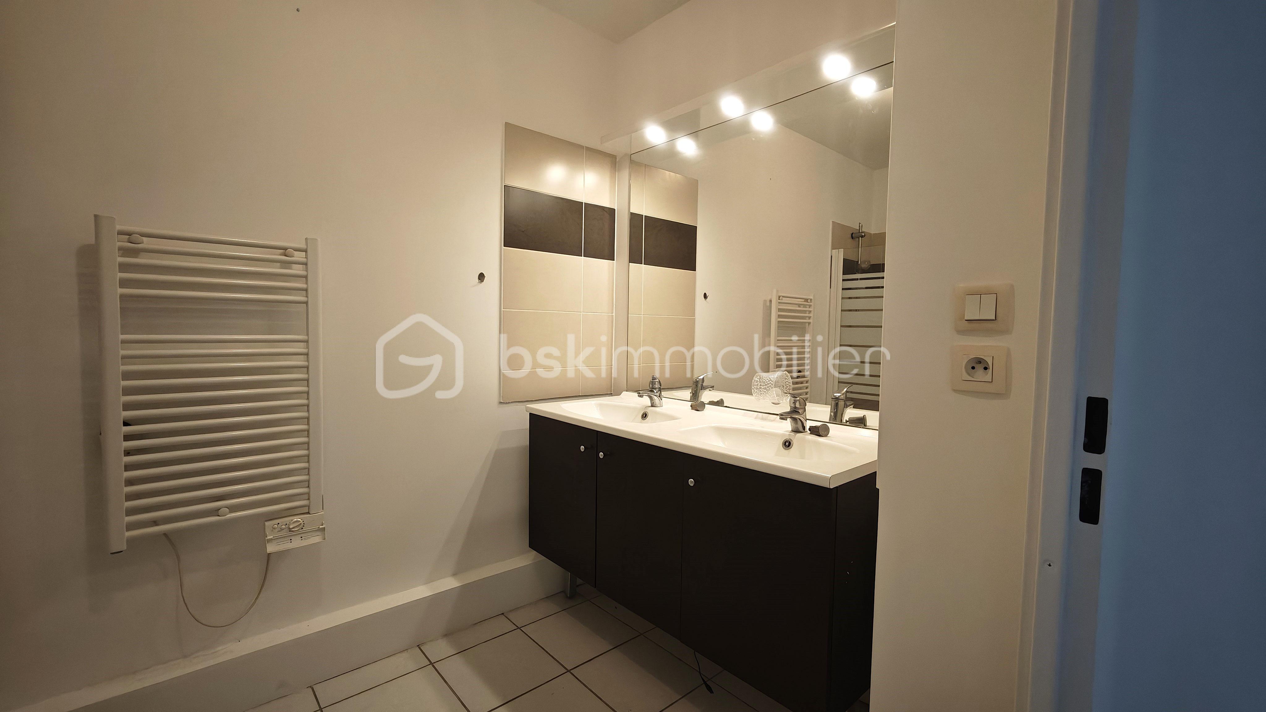 lemesle_bskimmobilier_appartement_t4_86m²_toulouse_3cocus_sdb2.jpg