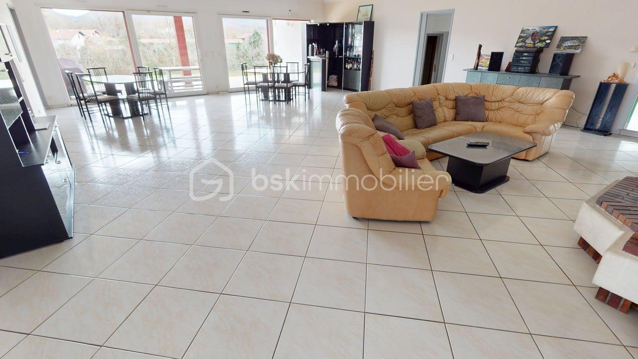 Maison de 615 m² - Maison-615-m-Sare-02272025_173856.jpg