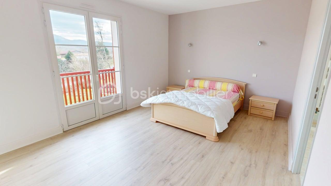 Maison de 615 m² - Maison-615-m-Sare-02272025_174751.jpg