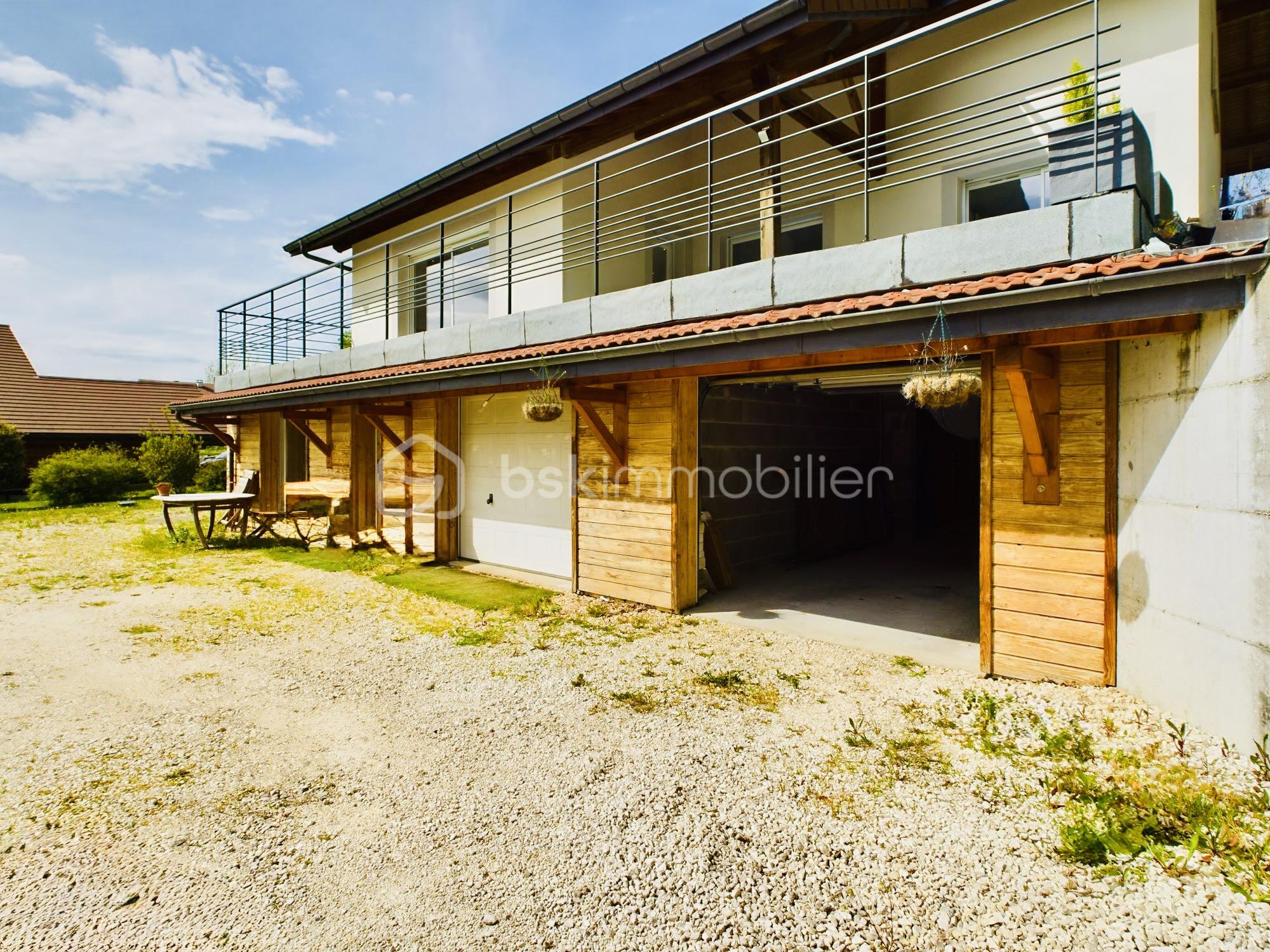 Maison d architecte de 168 m² - CAM01540G0-PR0039-STILL027.jpg