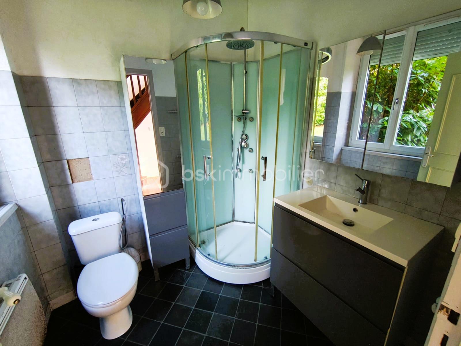 Maison de 72 m² - SDB 1.jpg