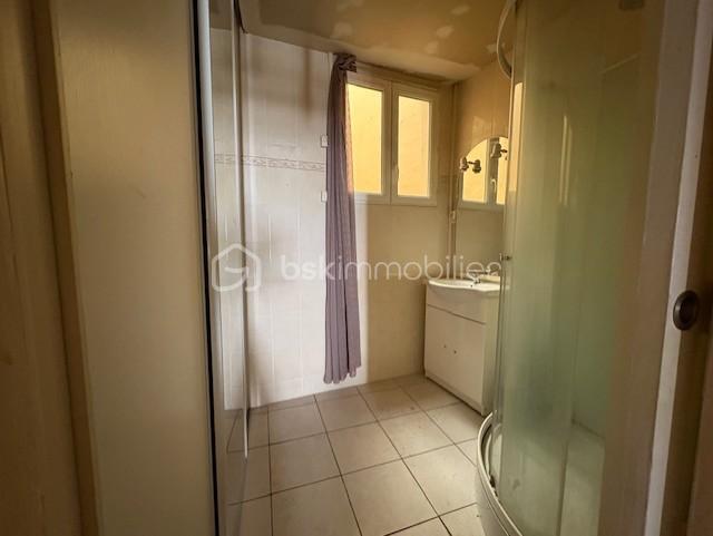 Immeuble de 250 m² - PHOTO SDE BOUTA.jpg