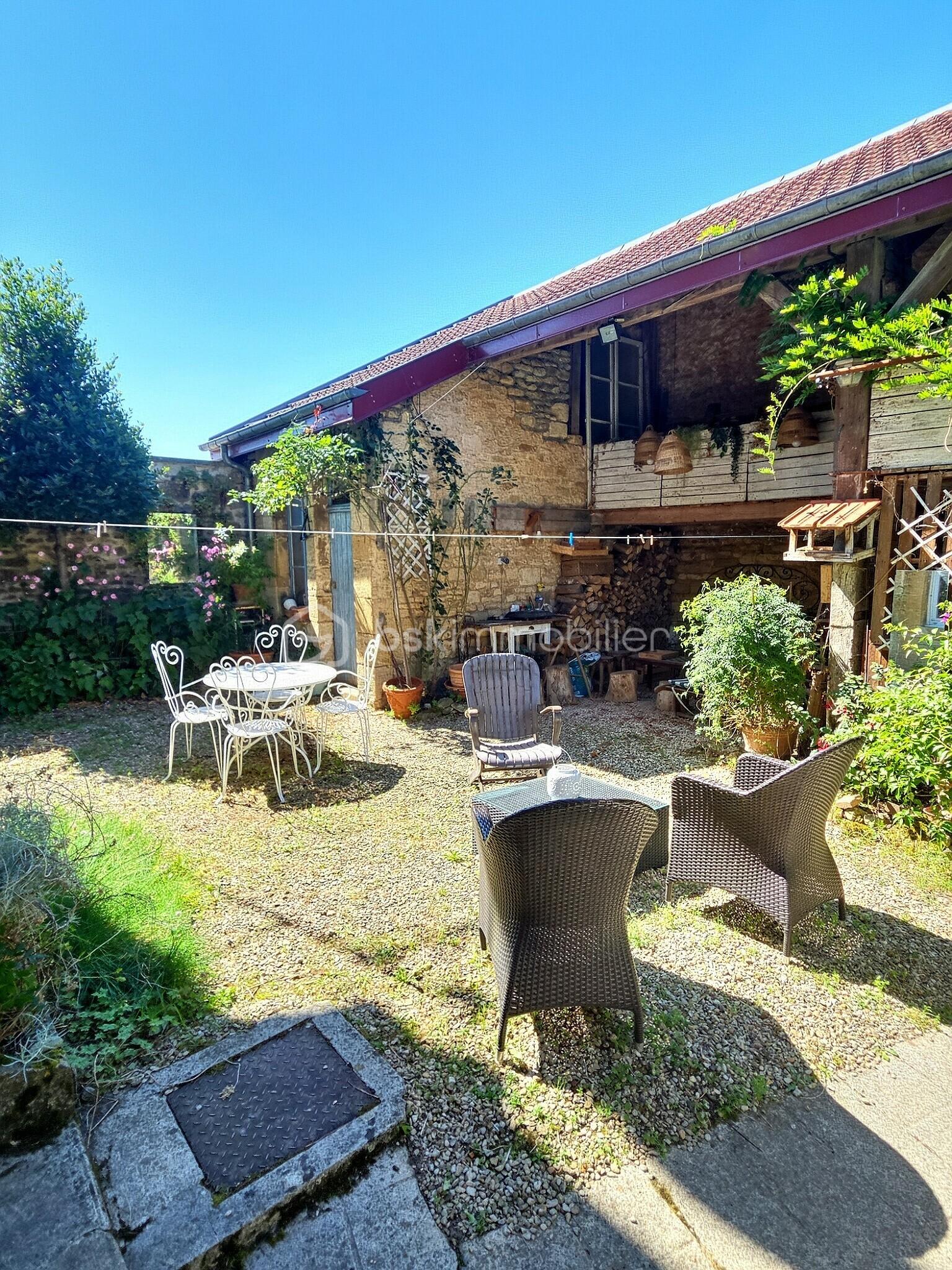 Maison de 266 m² - exposio_132892122.jpg