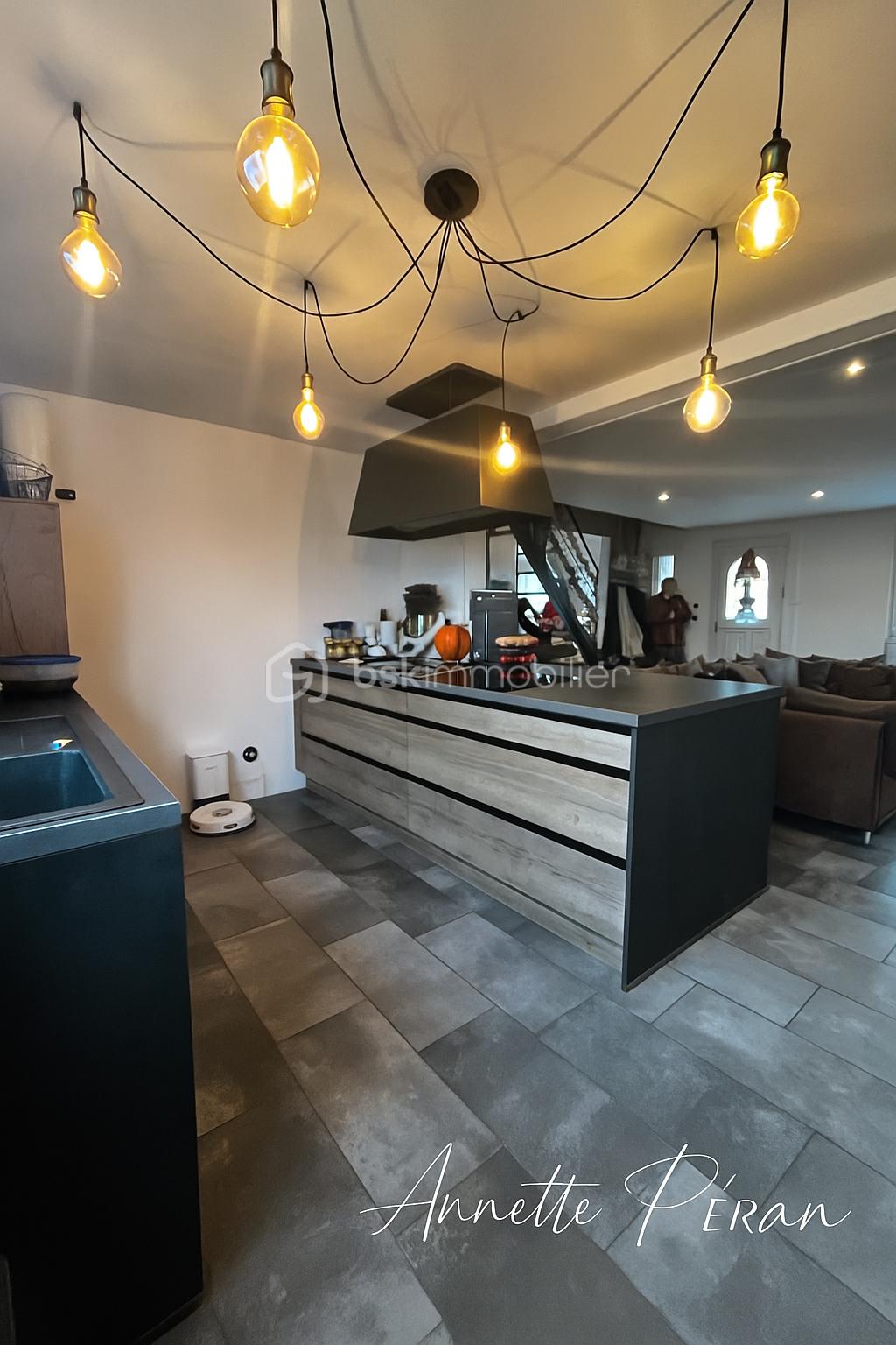 Maison de ville de 140 m² - 500F71F8-0994-4788-B169-A58B36FFC8C2.png