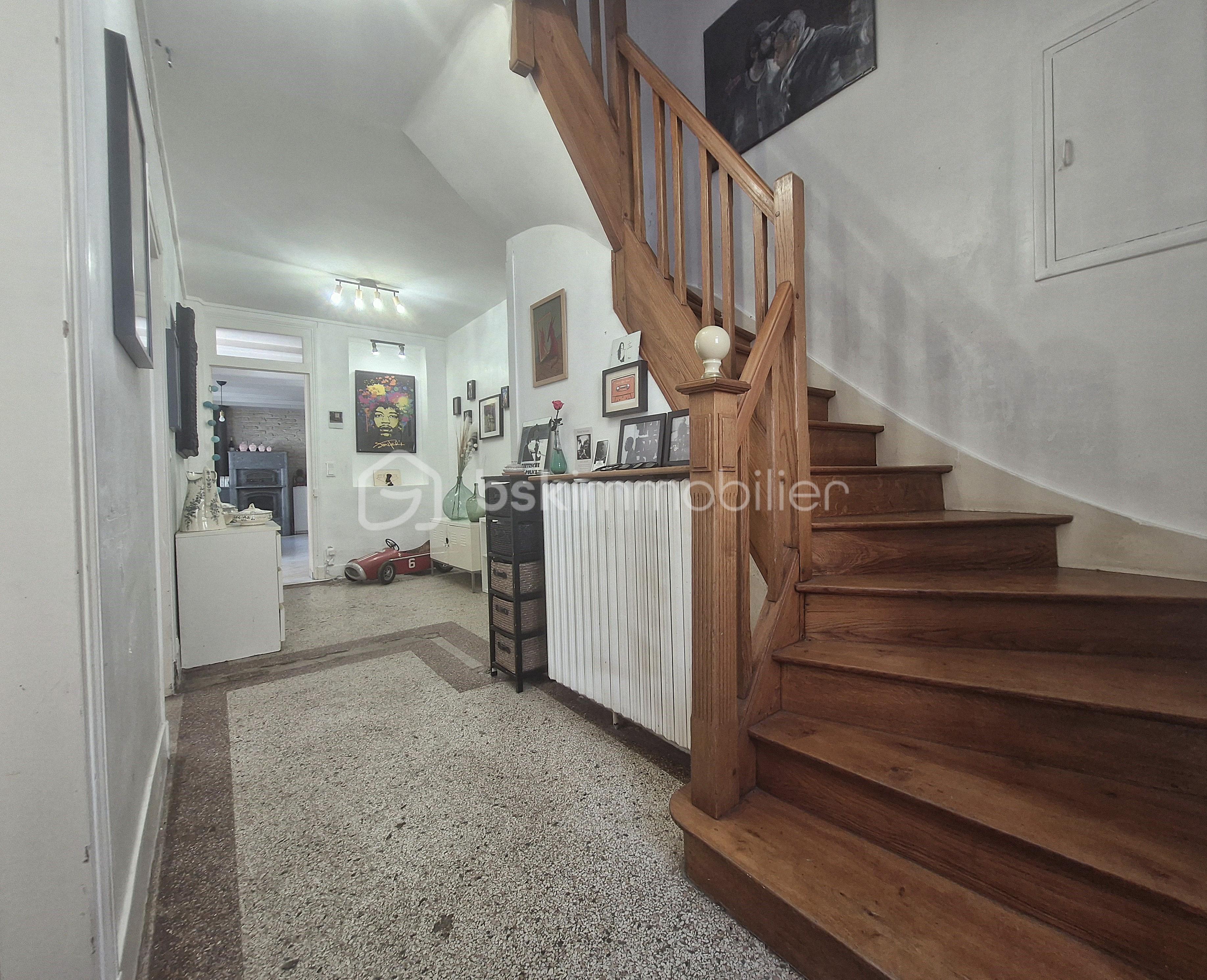 Maison de ville de 147 m² - escalier.jpg