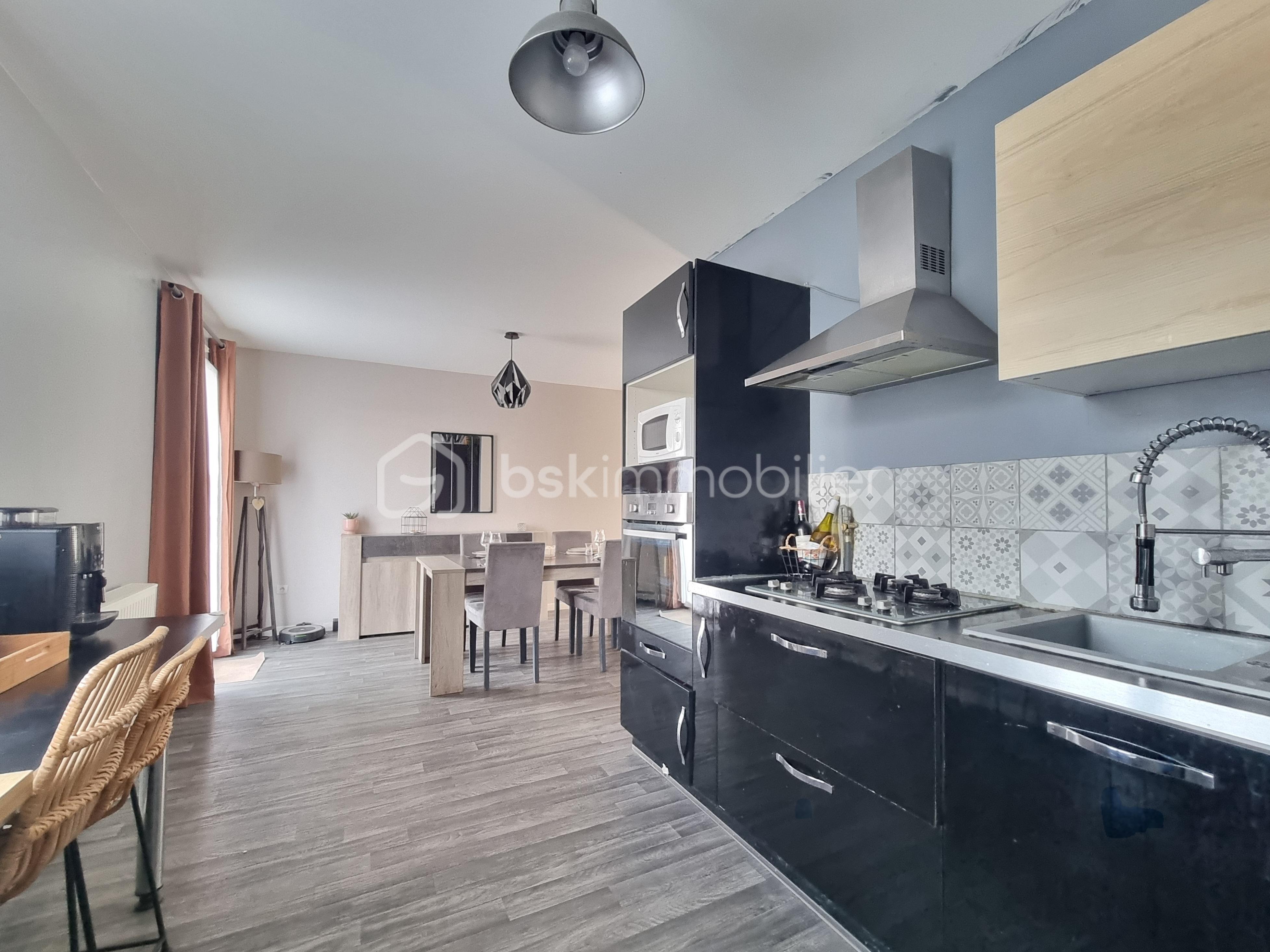 Maison traditionnelle de 98 m² - 20251209_142218 (1).jpg