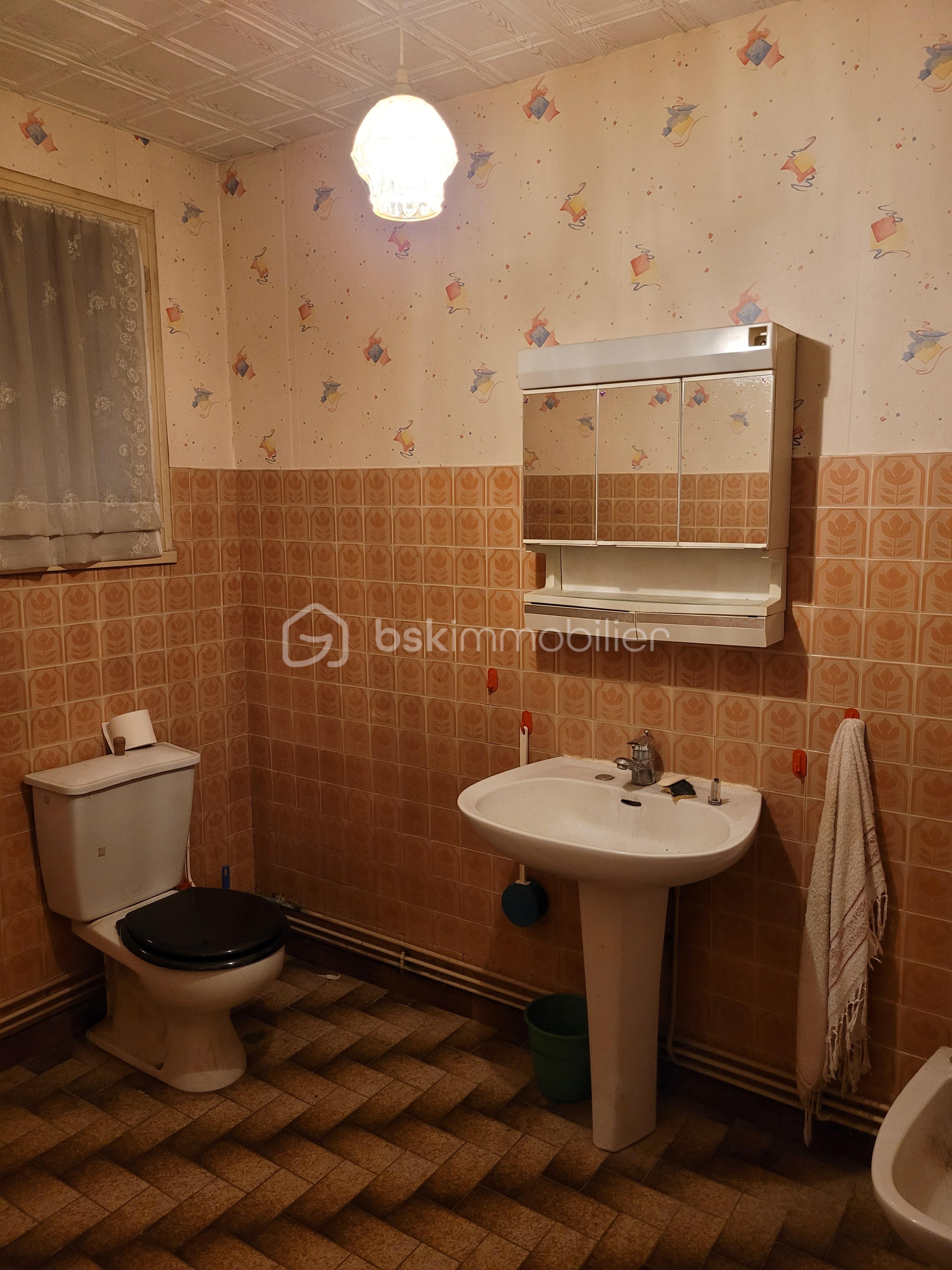 salle de bains rdc.jpg