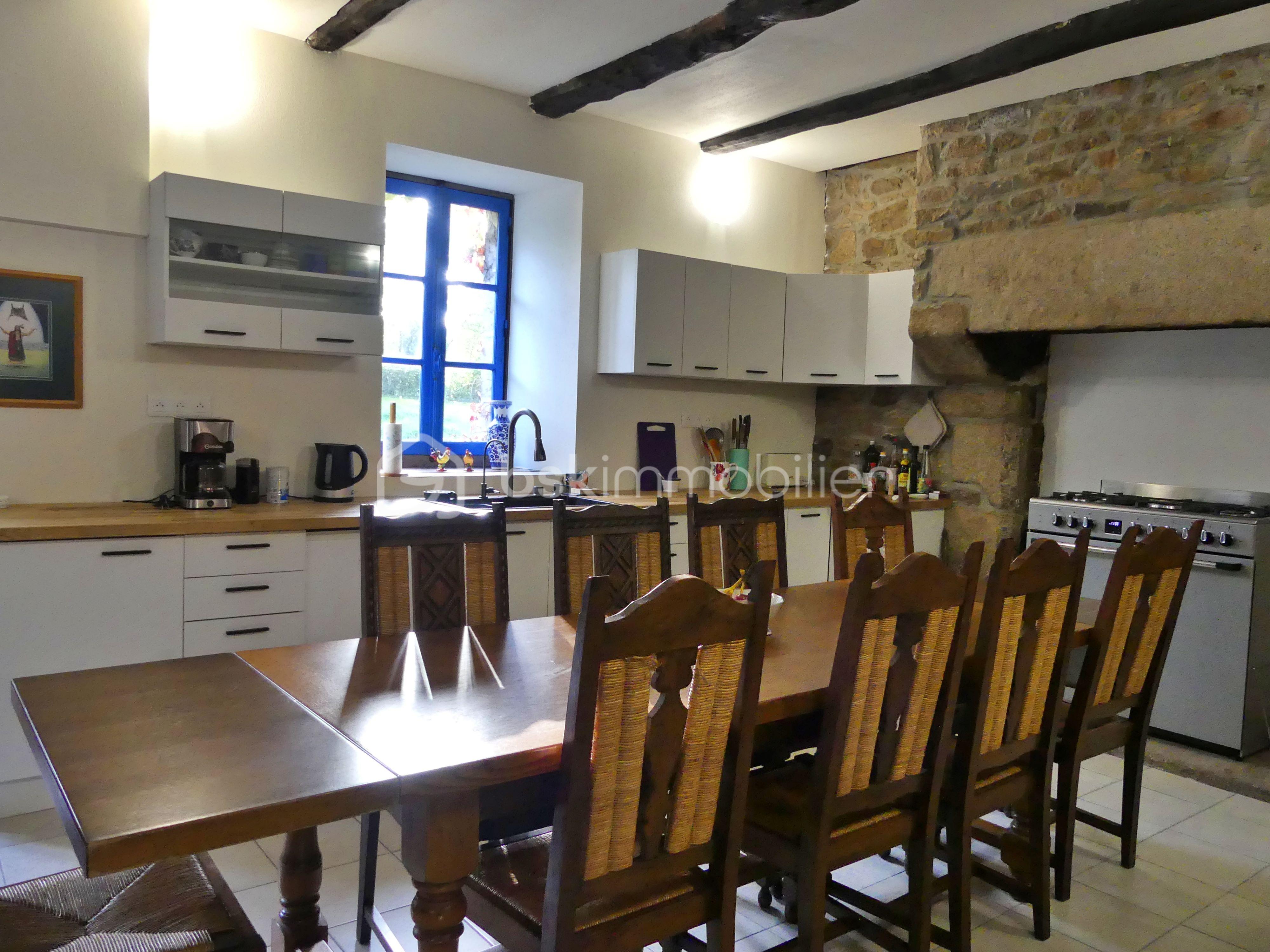 Maison longere de 261 m² - cuisine 1.3.JPG