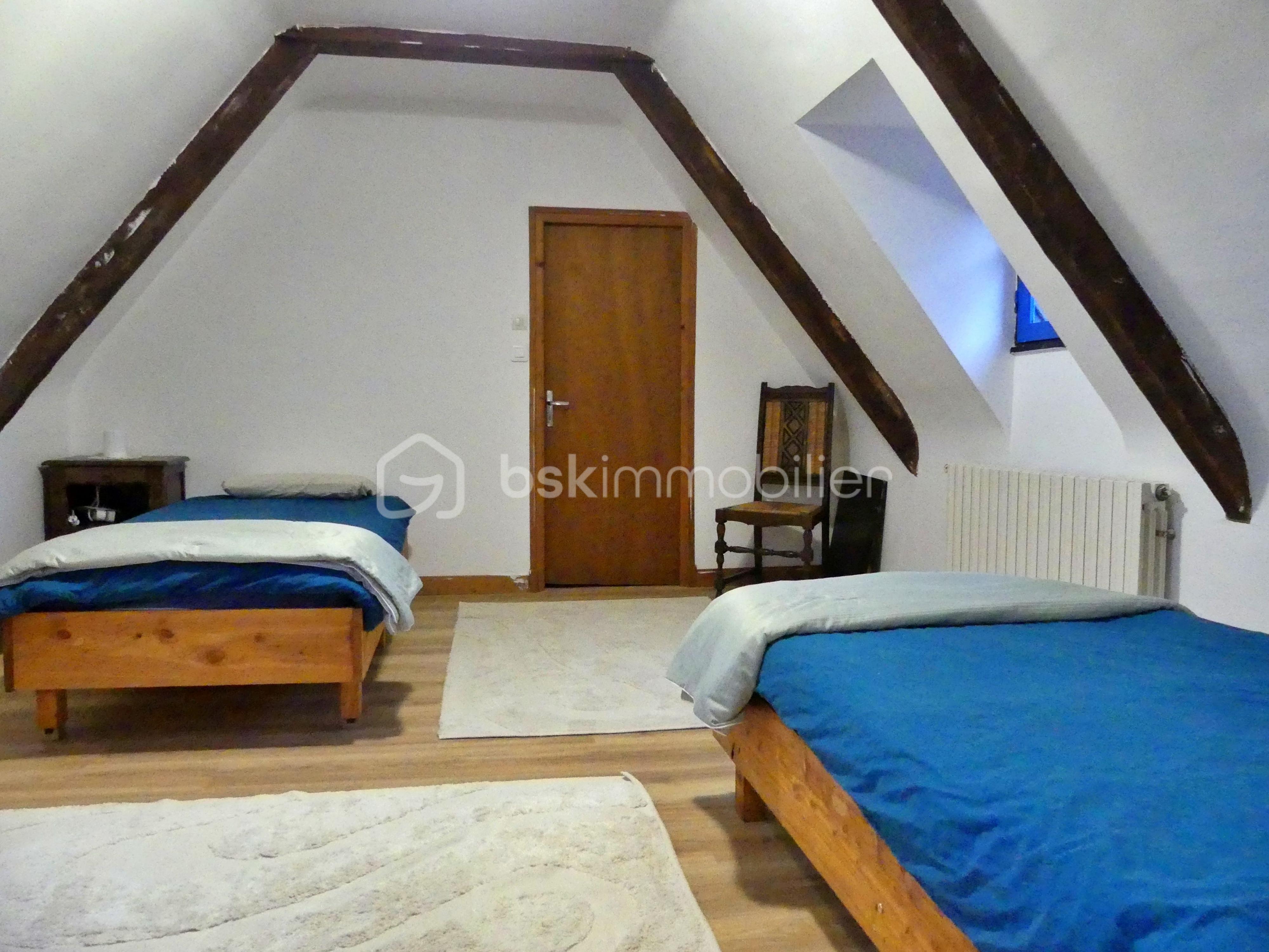 Maison longere de 261 m² - Chambre 4 escalier 2.JPG