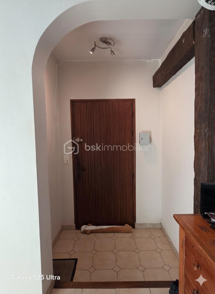 Local d'activités de 115 m² - PHOTO-2026-01-15-19-23-45 (2).jpg