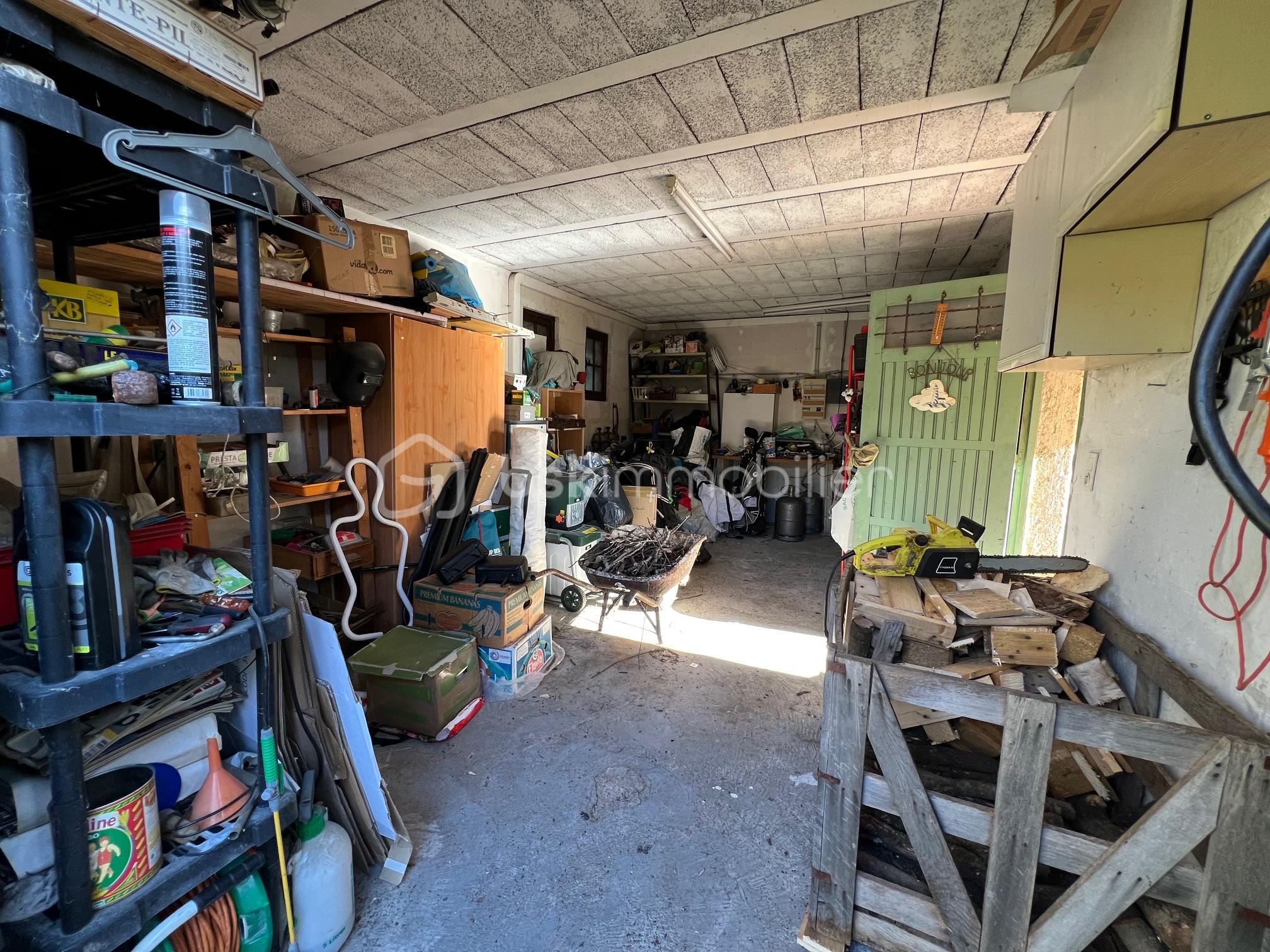 Local d'activités de 115 m² - IMG_0941.jpeg